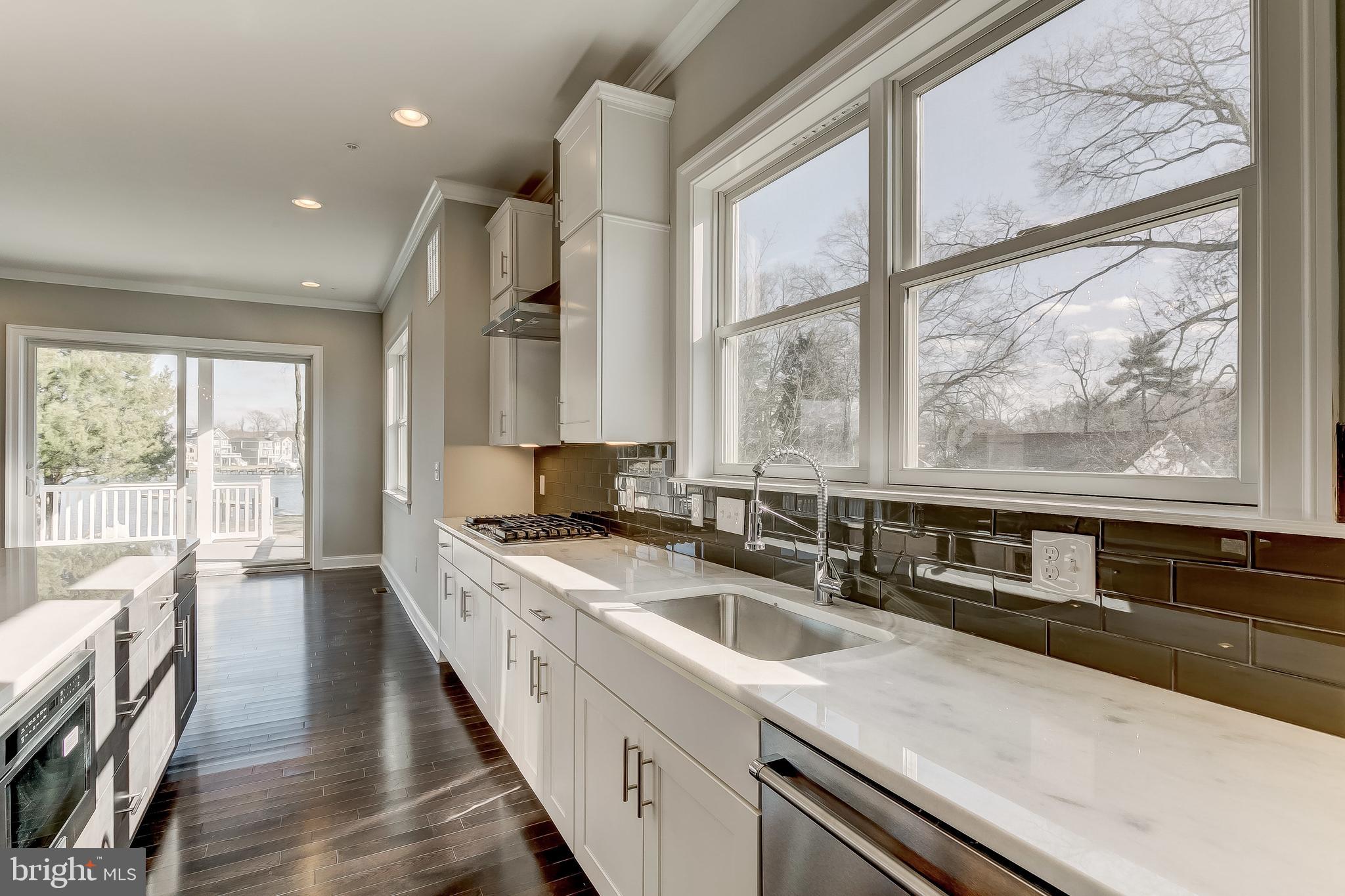 BOWLEYS QUARTERS - Residential