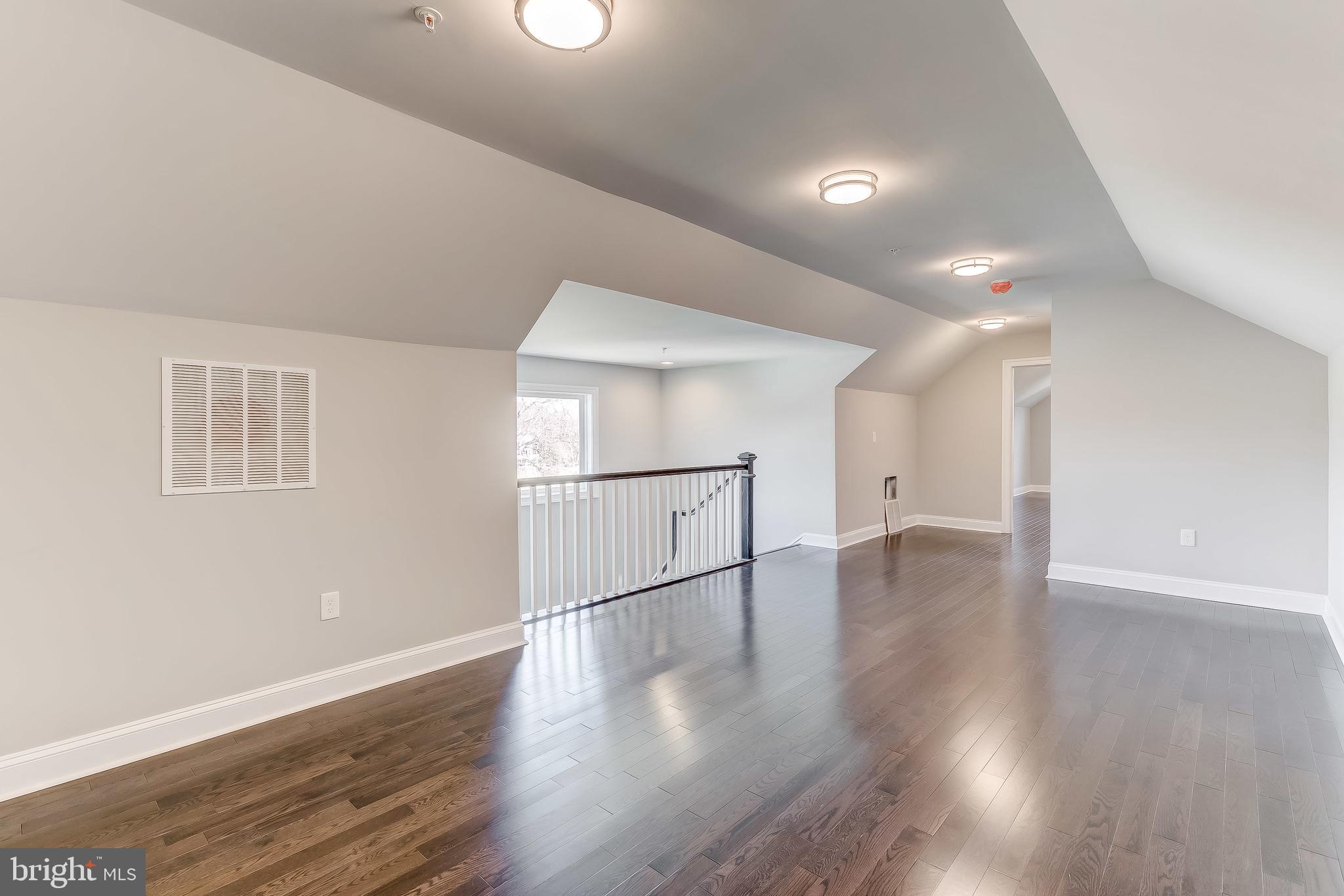 BOWLEYS QUARTERS - Residential