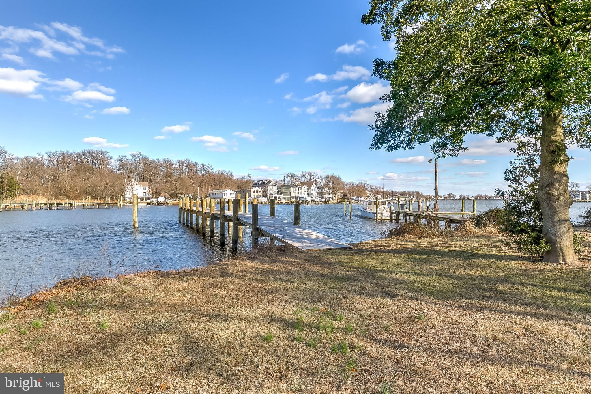 BOWLEYS QUARTERS - Residential