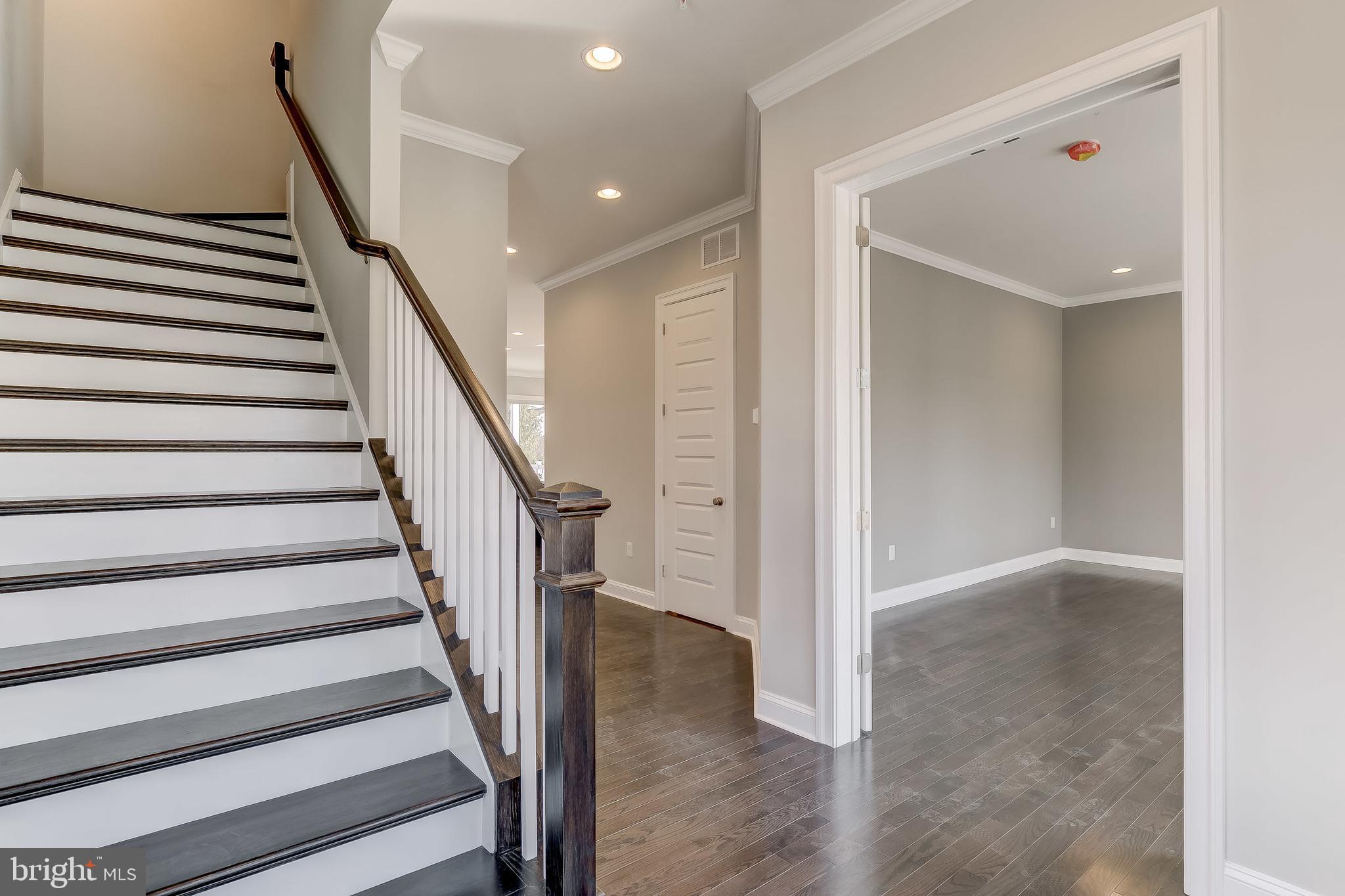 BOWLEYS QUARTERS - Residential