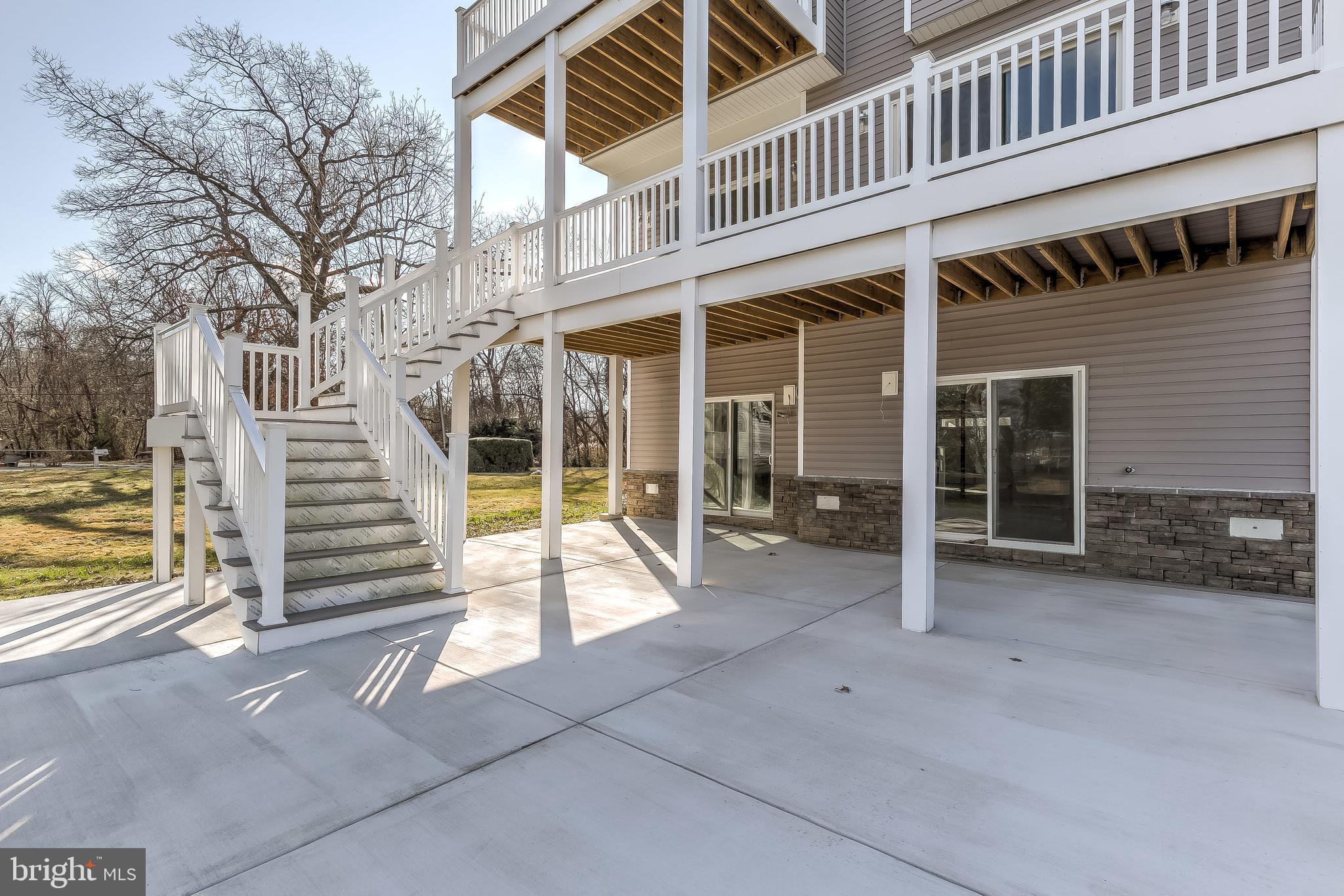 BOWLEYS QUARTERS - Residential