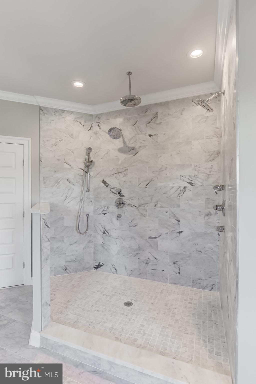 BOWLEYS QUARTERS - Residential