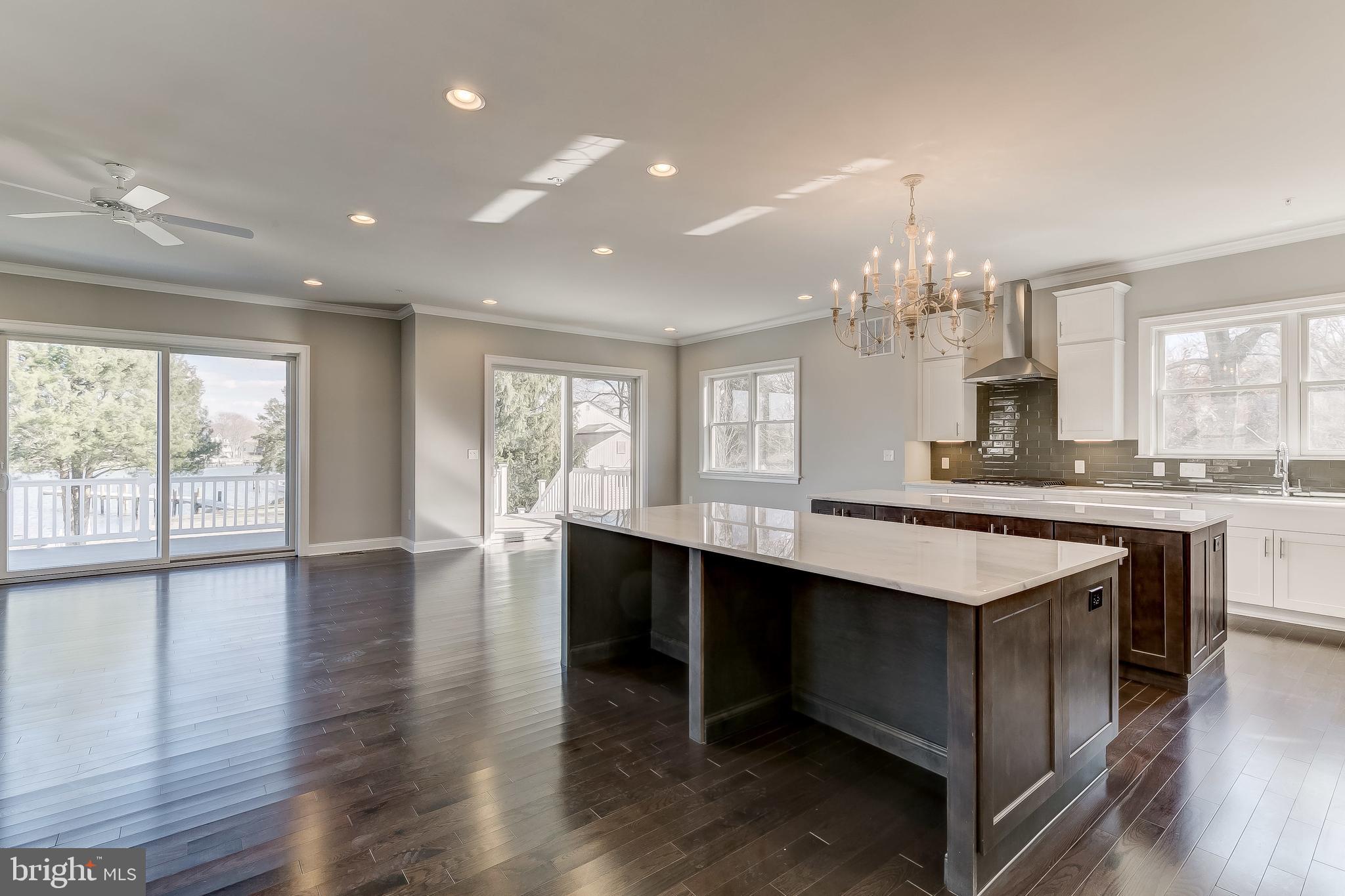 BOWLEYS QUARTERS - Residential