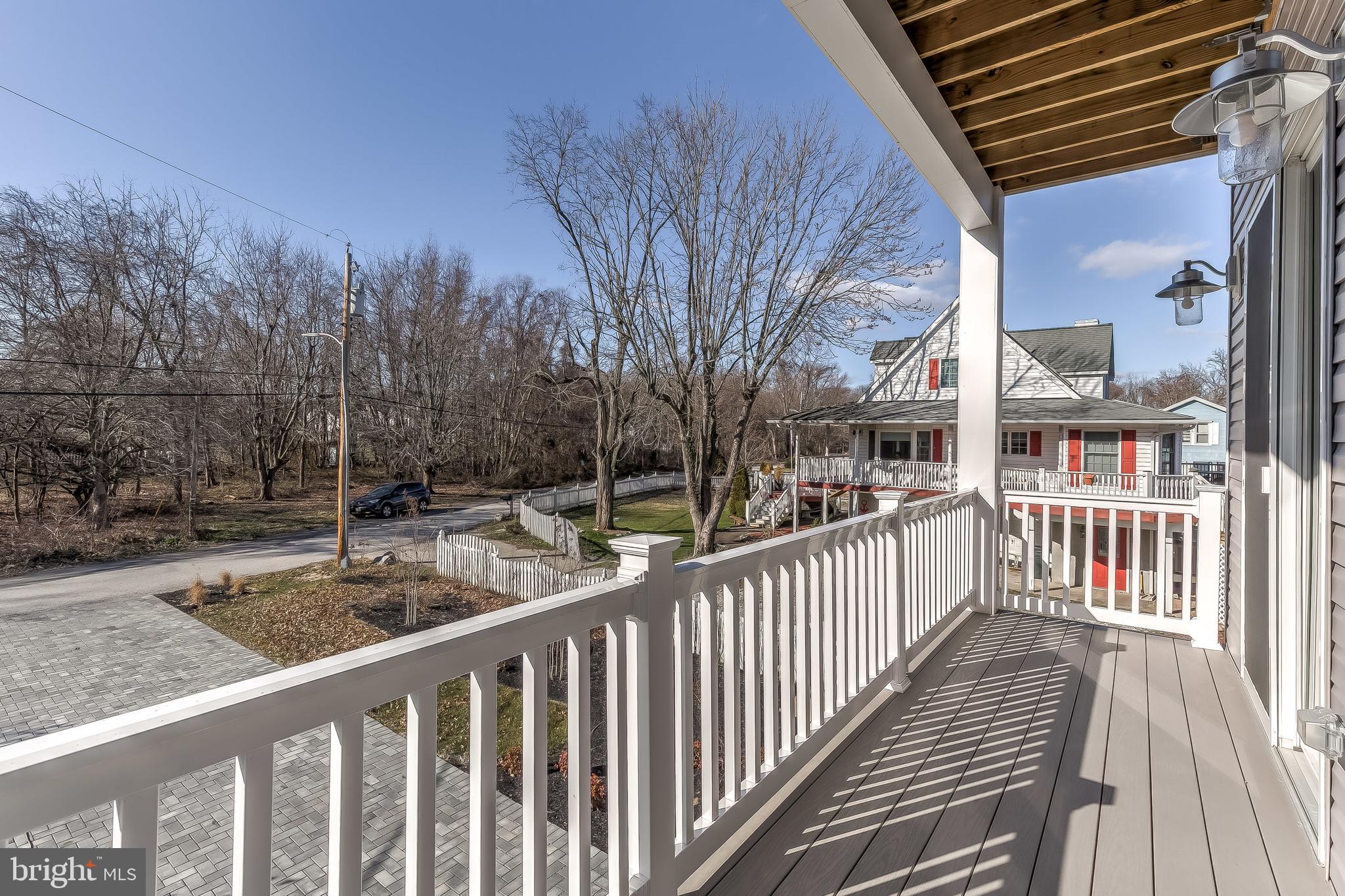 BOWLEYS QUARTERS - Residential