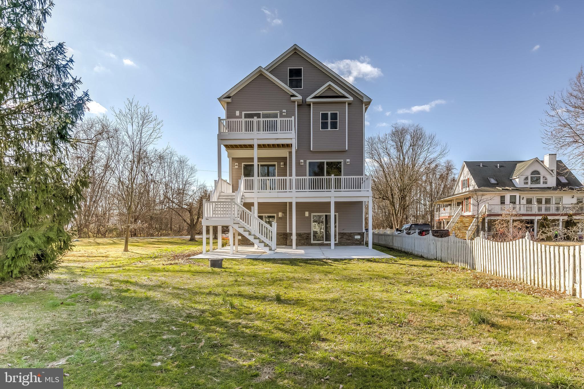 BOWLEYS QUARTERS - Residential