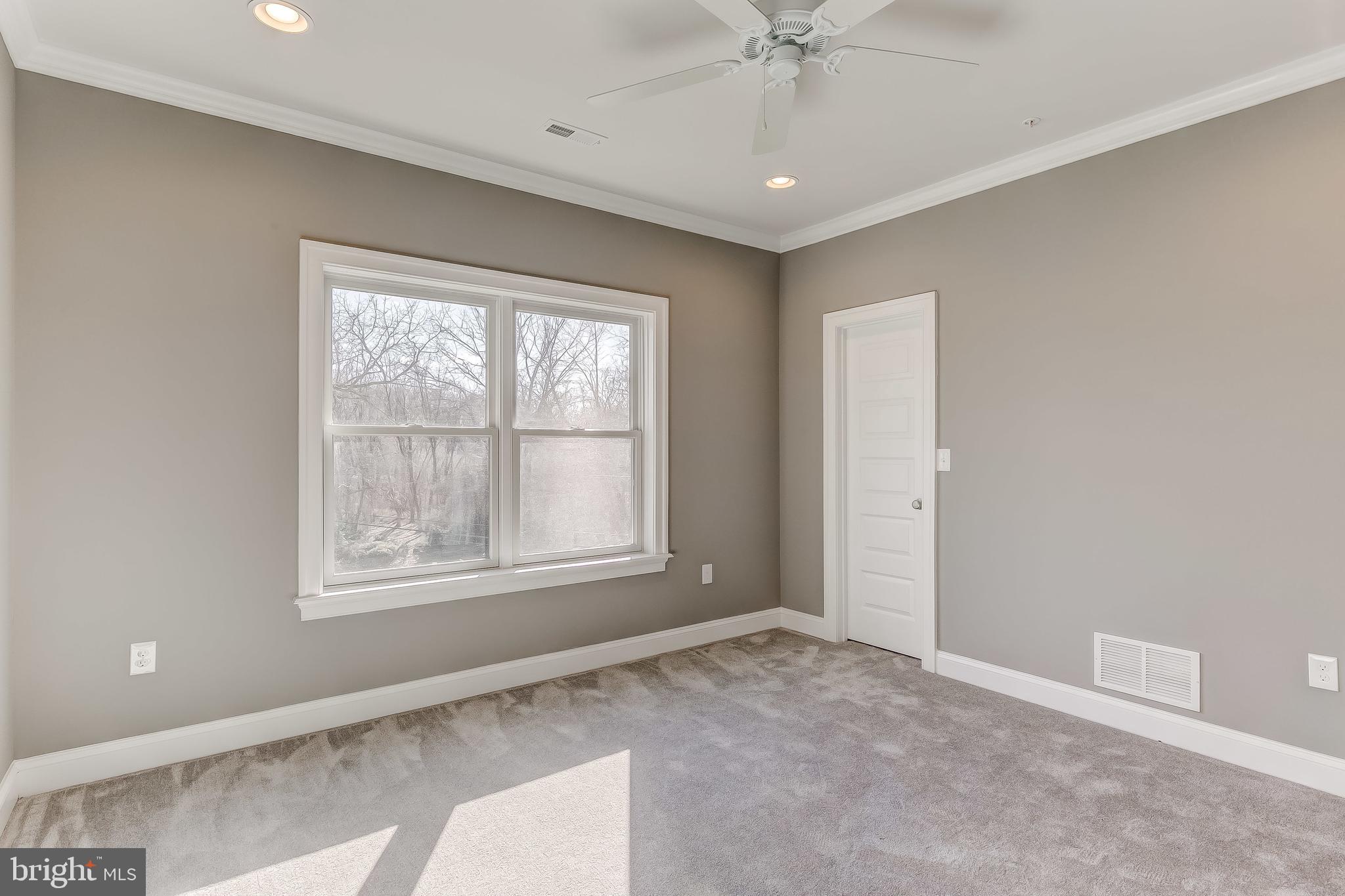 BOWLEYS QUARTERS - Residential