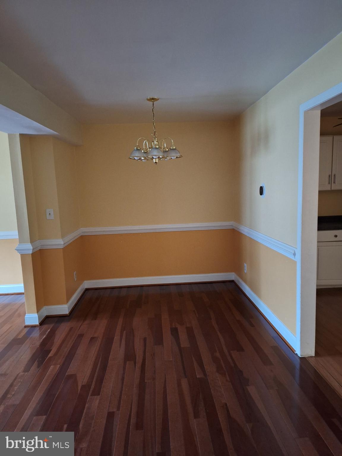 CHESTNUT WOODS - Residential Lease