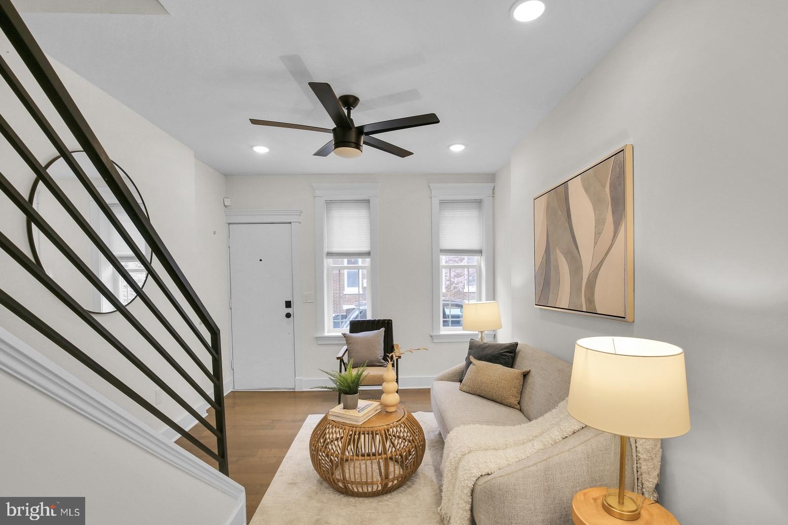 EAST KENSINGTON - Residential