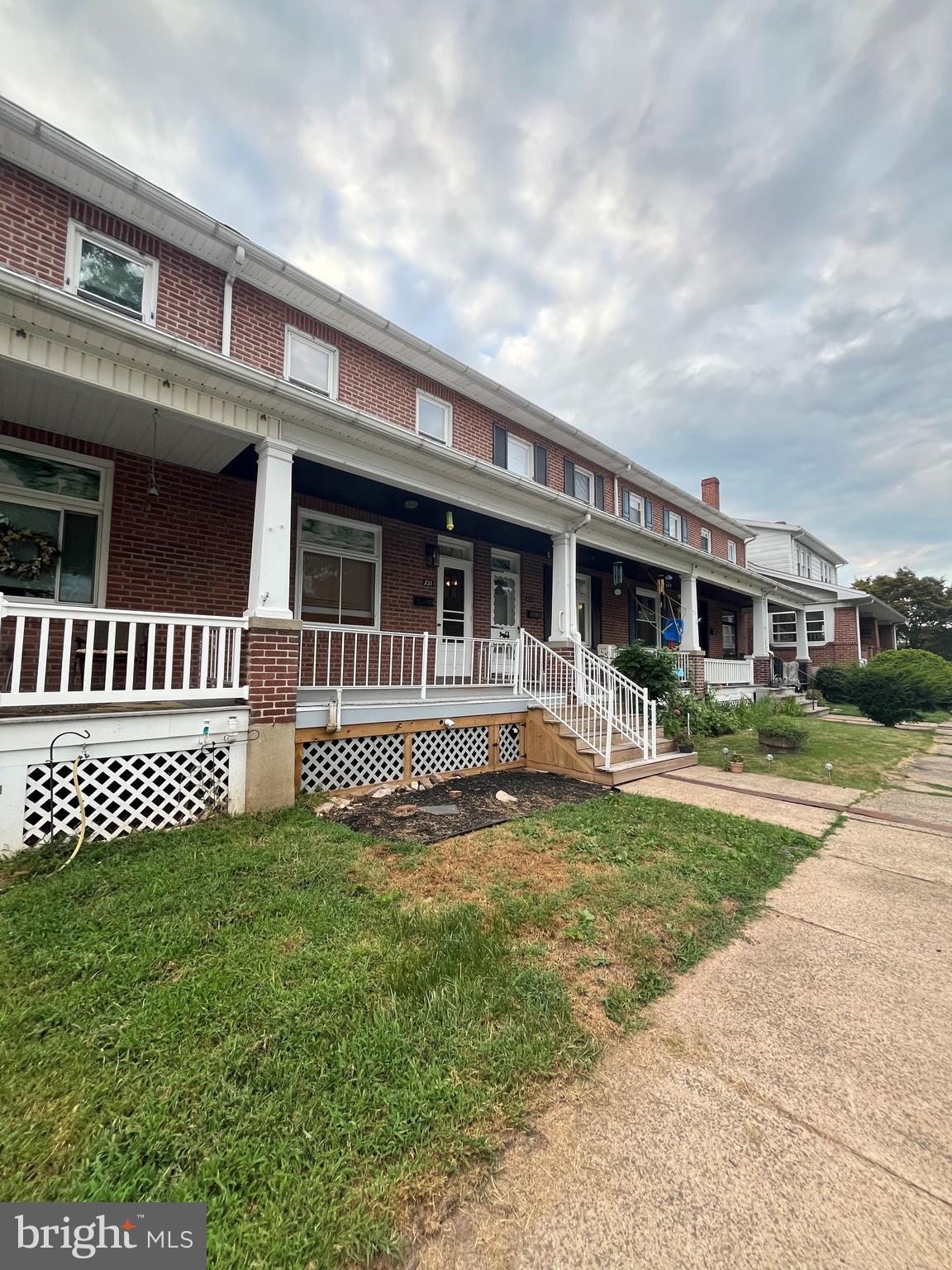 231 N FRANKLIN STREET
