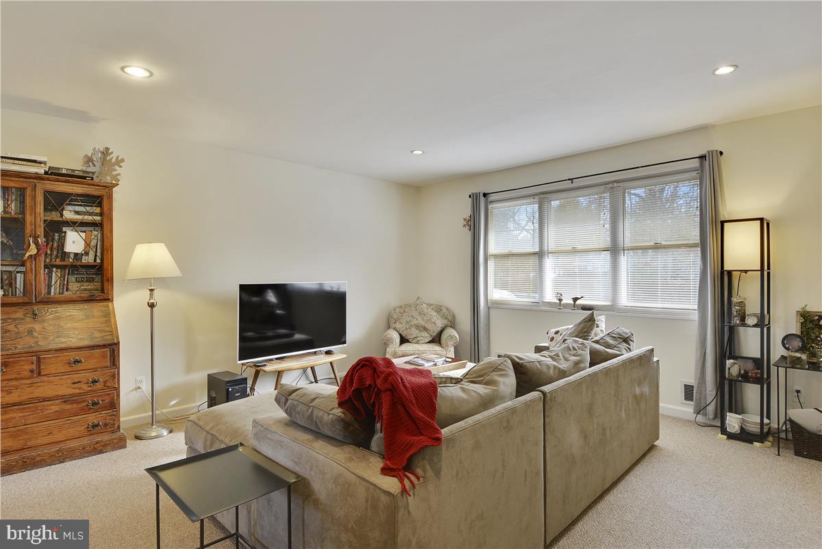 FRANKLIN PARK - Residential Lease