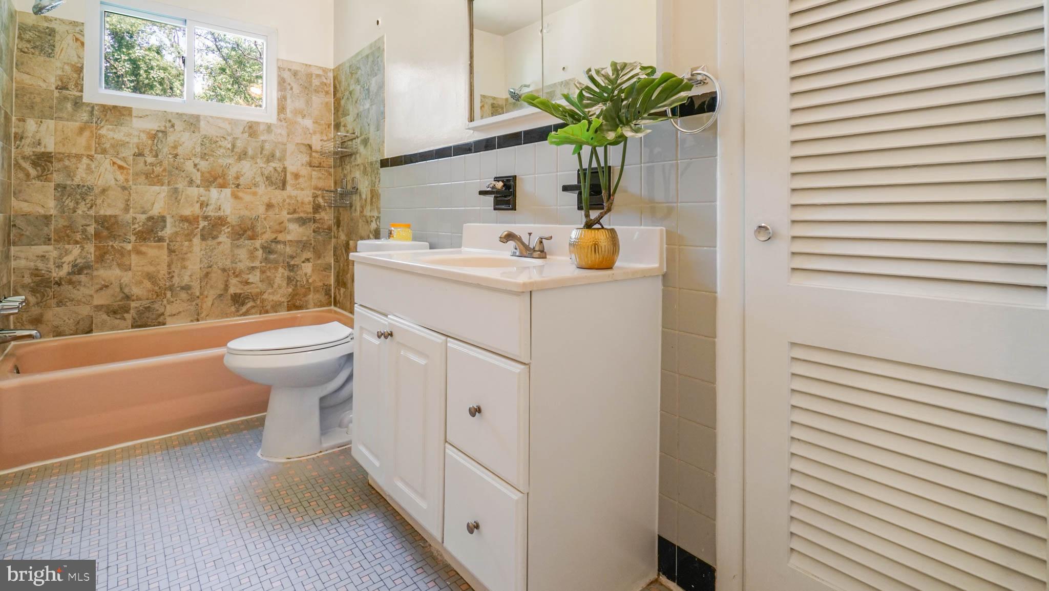 FRANKLIN PARK - Residential Lease