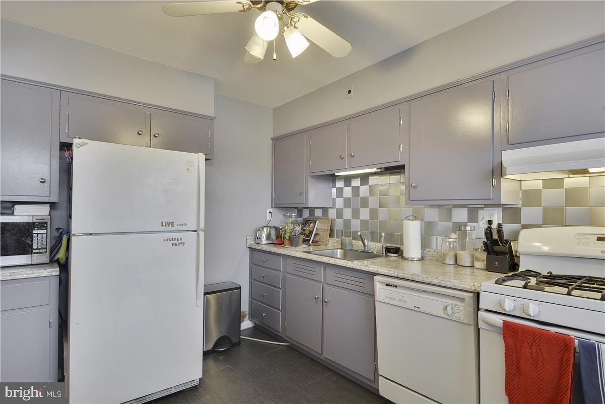 FRANKLIN PARK - Residential Lease