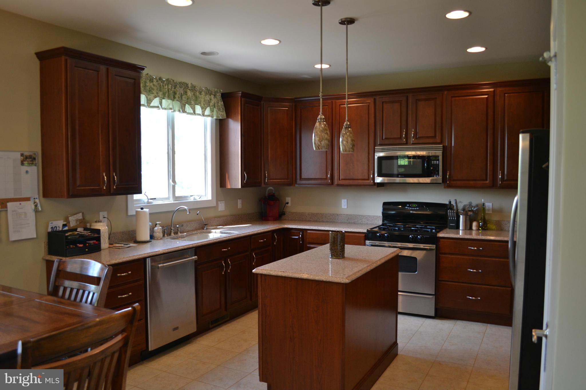 CENTREVILLE - Residential