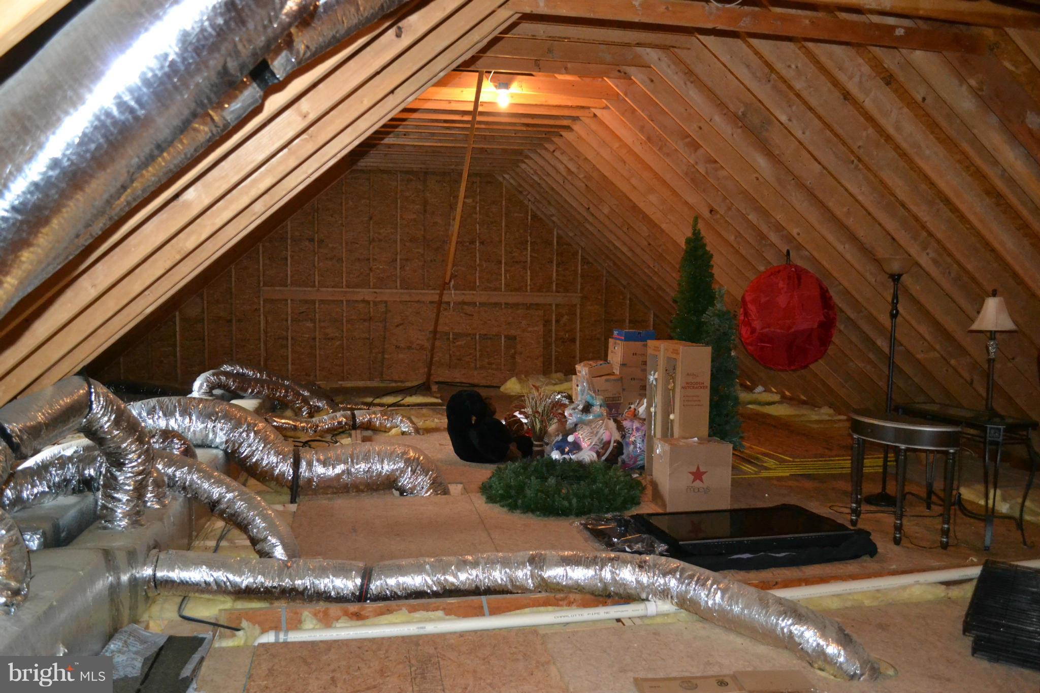 CENTREVILLE - Residential