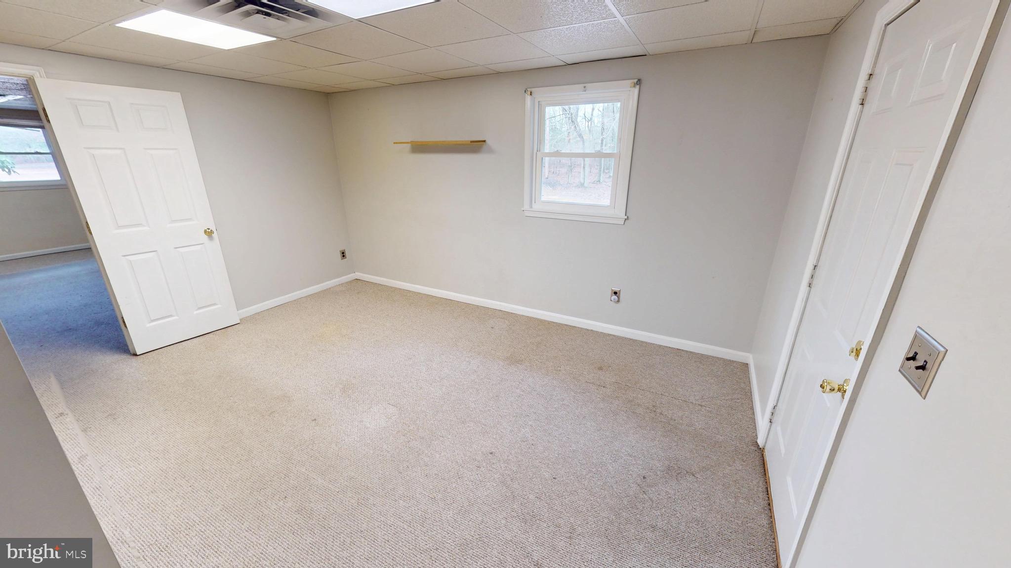 COUNTRY ROAD ESTATES - Residential