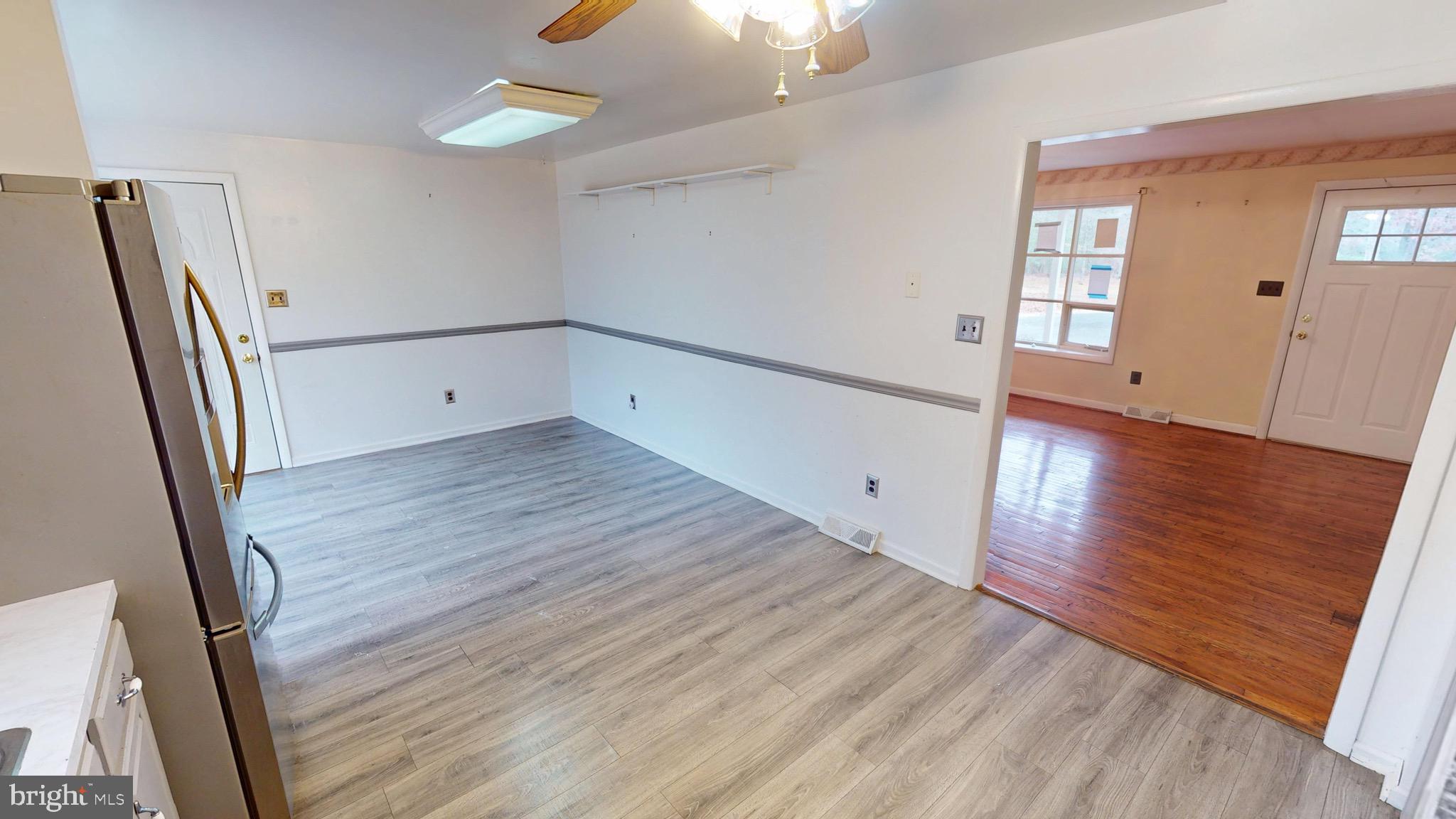 COUNTRY ROAD ESTATES - Residential