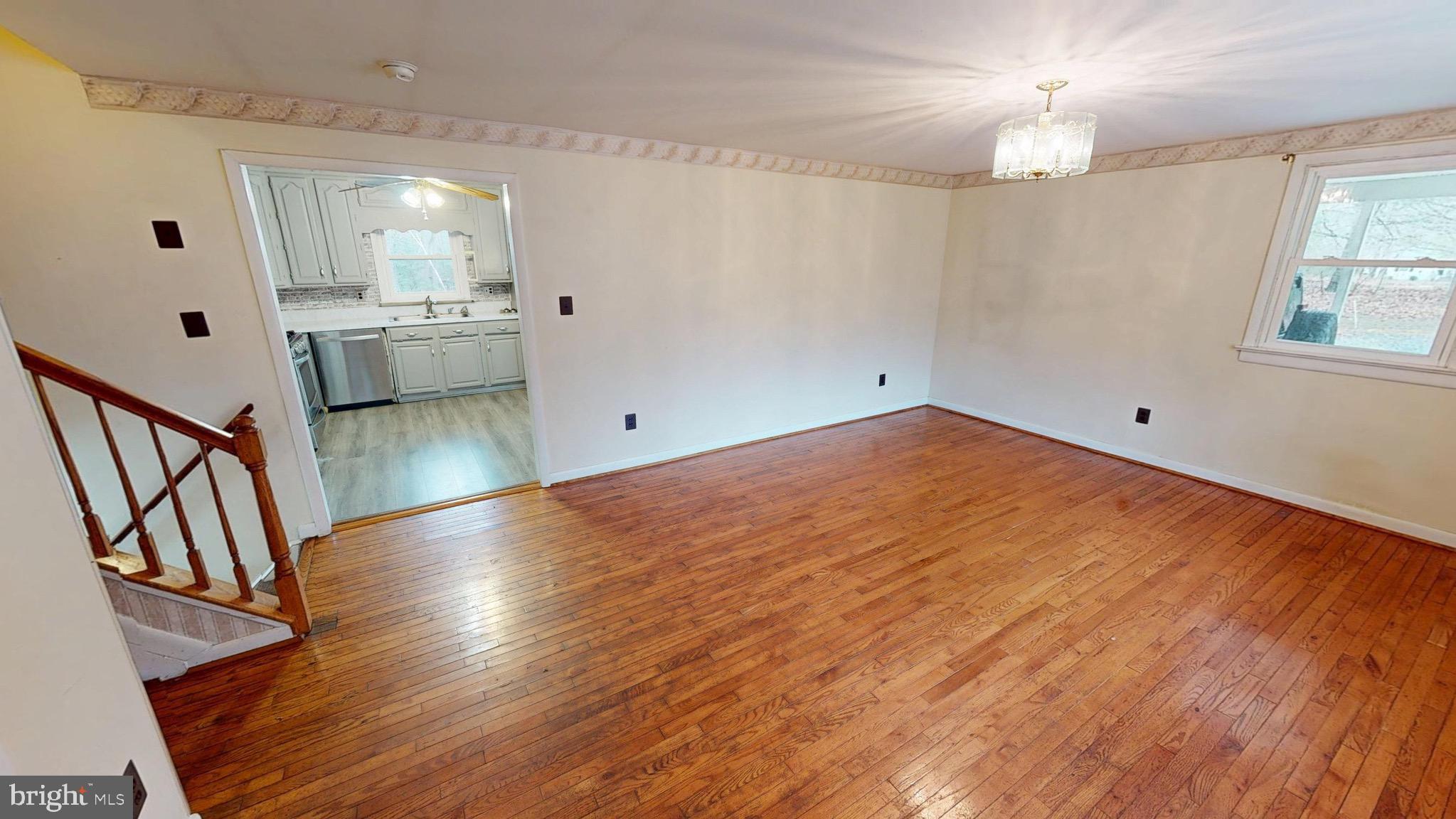 COUNTRY ROAD ESTATES - Residential