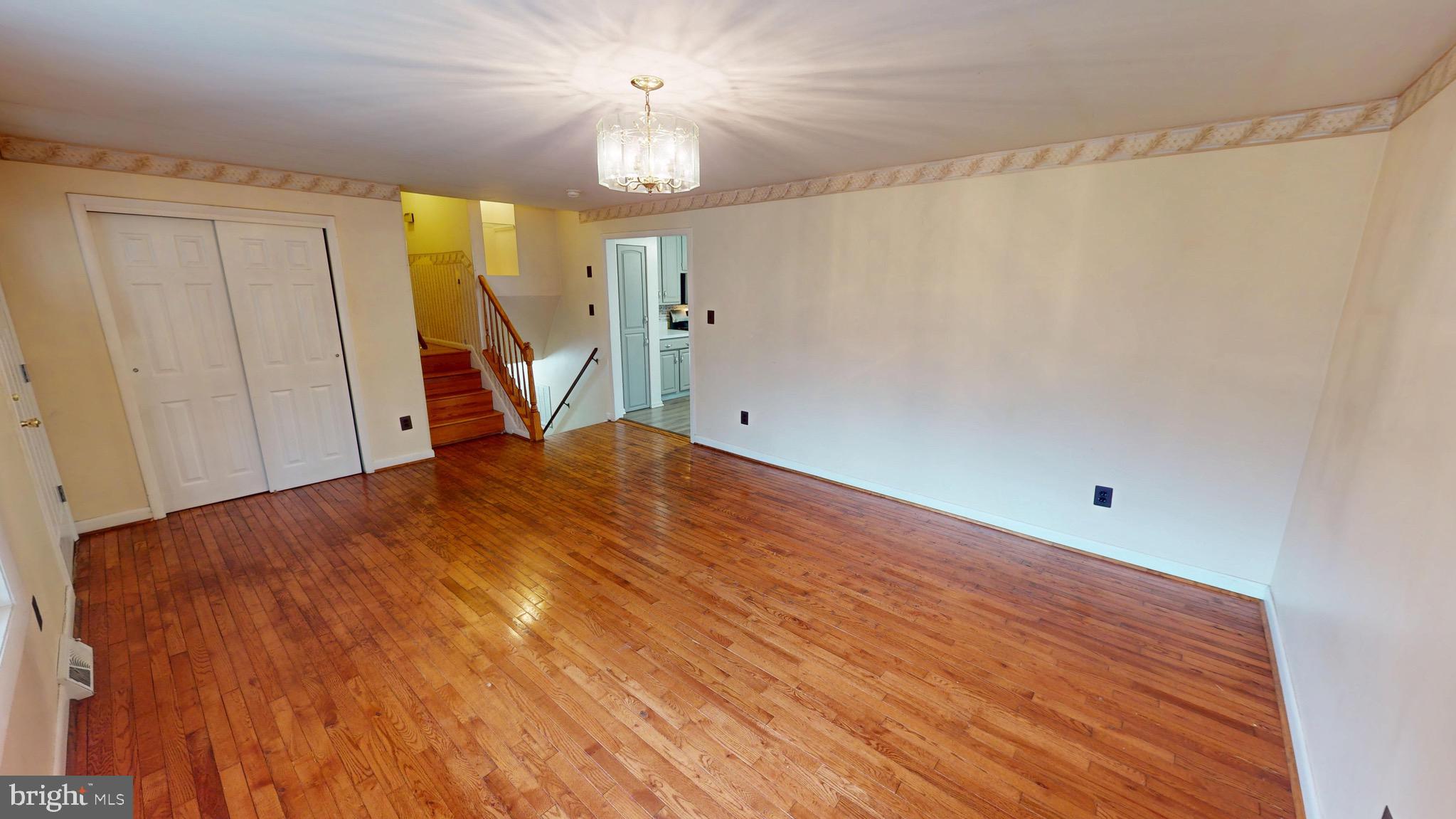 COUNTRY ROAD ESTATES - Residential