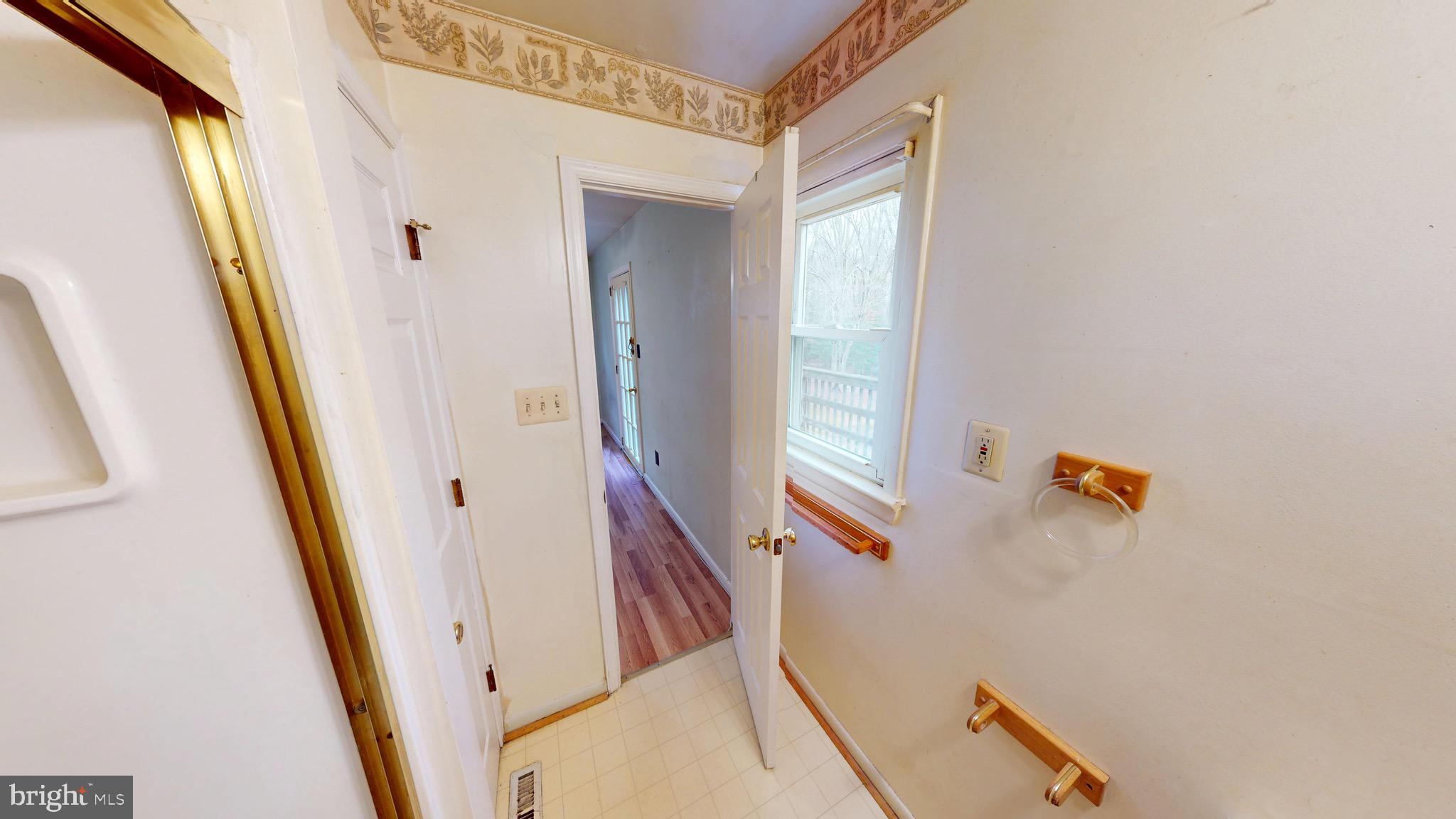 COUNTRY ROAD ESTATES - Residential