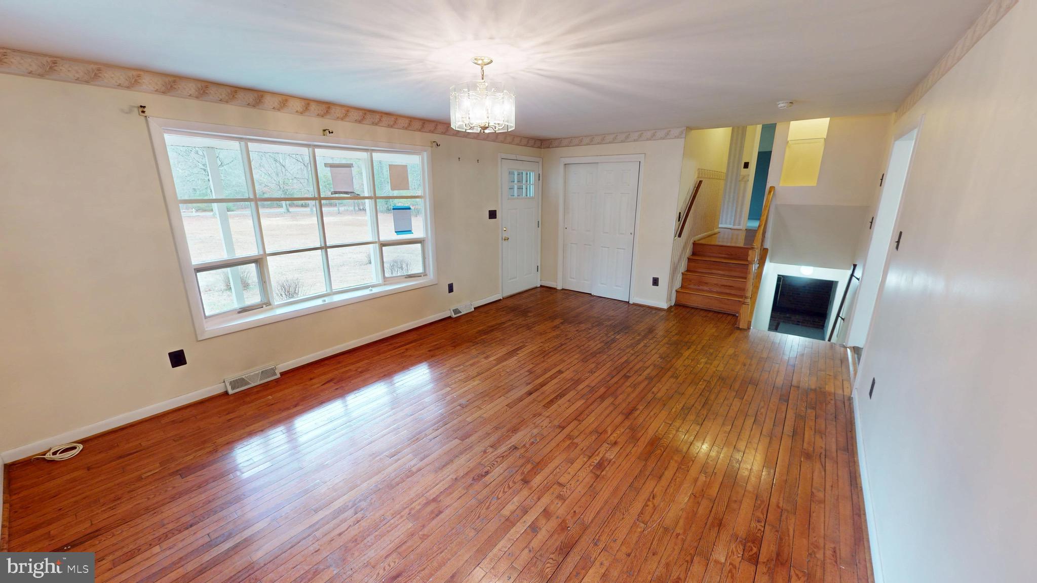 COUNTRY ROAD ESTATES - Residential