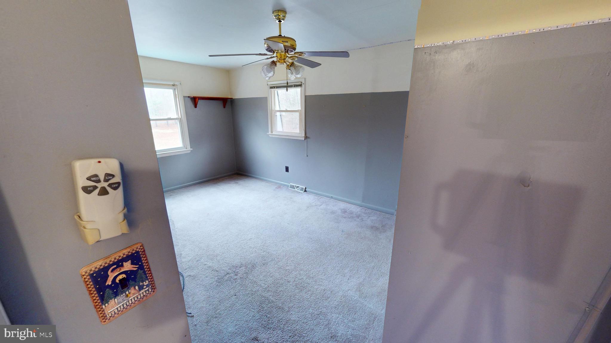 COUNTRY ROAD ESTATES - Residential