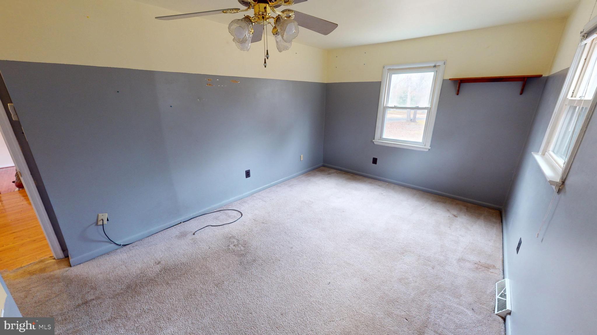 COUNTRY ROAD ESTATES - Residential