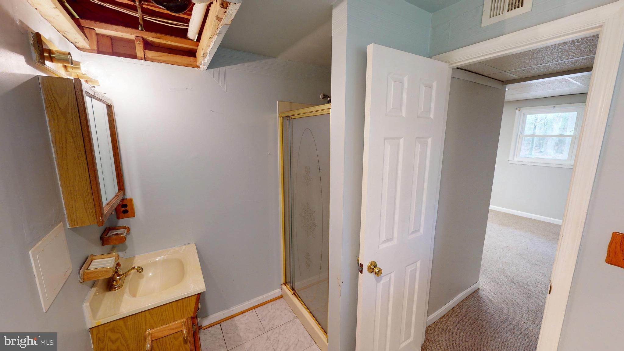 COUNTRY ROAD ESTATES - Residential