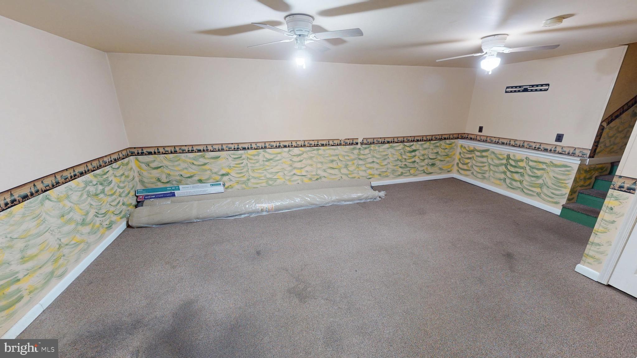 COUNTRY ROAD ESTATES - Residential