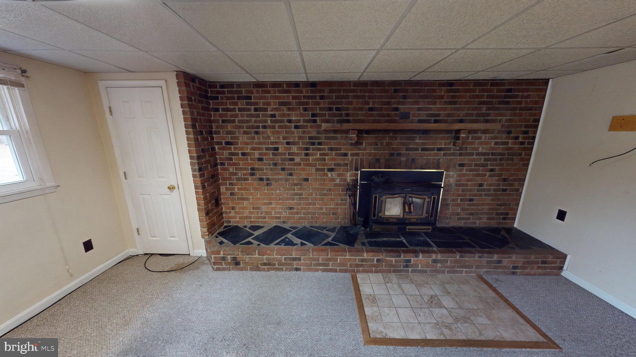 COUNTRY ROAD ESTATES - Residential