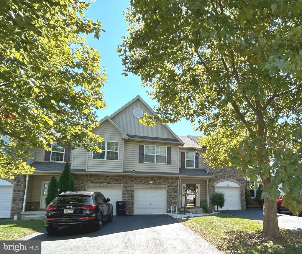 Photo of 122 Providence Lane, LANSDALE, PA 19446 (MLS # PAMC2168438)