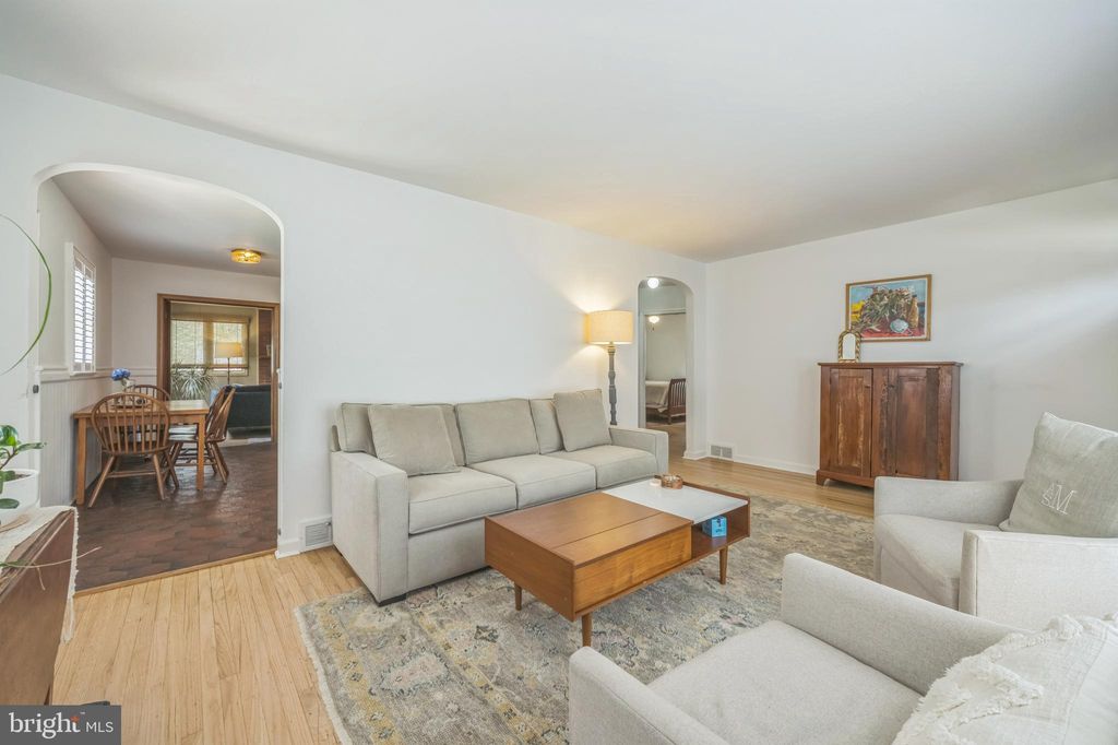 Photo of 1509 Chestnut Avenue, HADDON HEIGHTS, NJ 08035 (MLS # NJCD2101256)