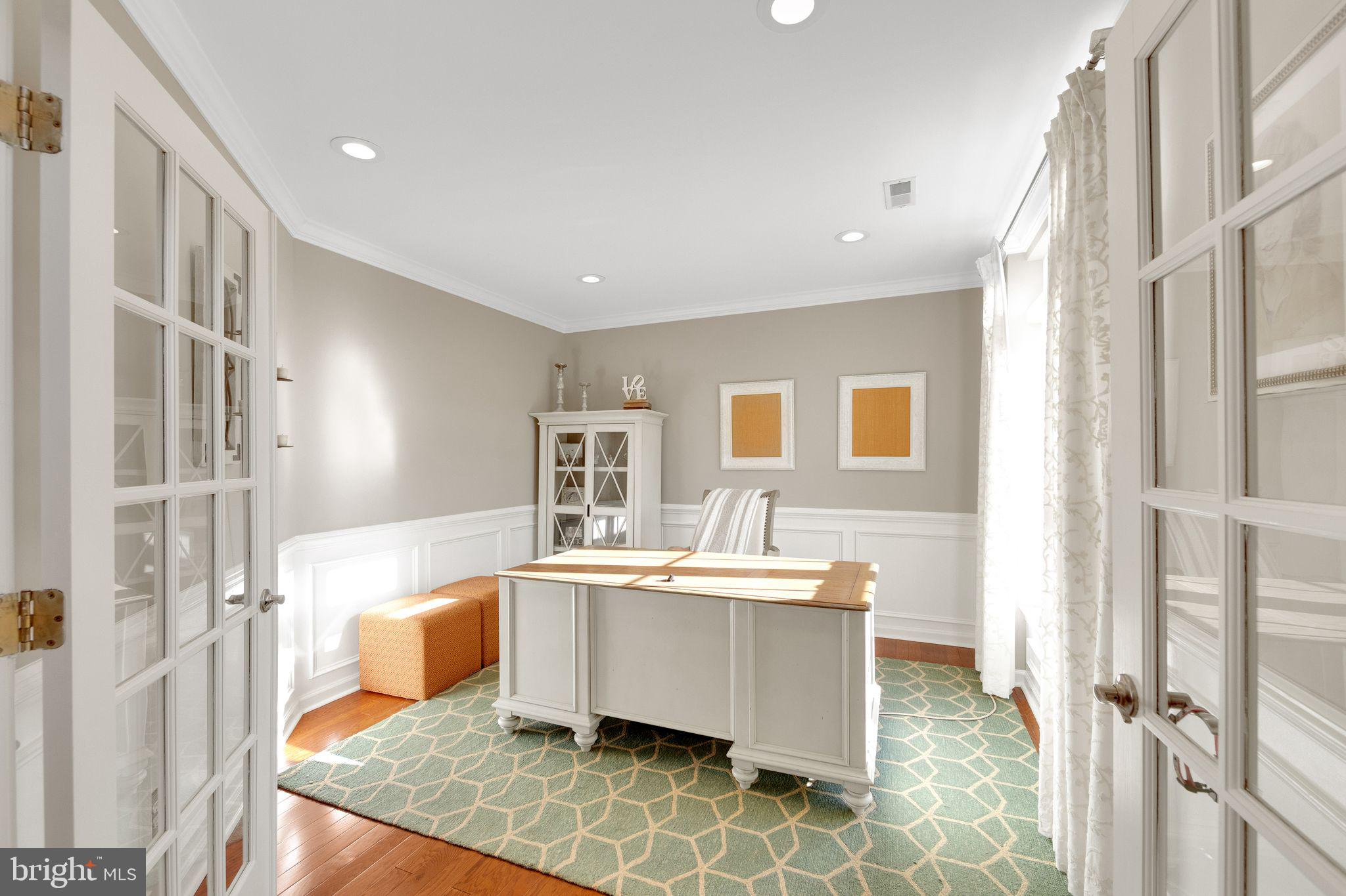 NORTHRIDGE VILLAGE - Residential