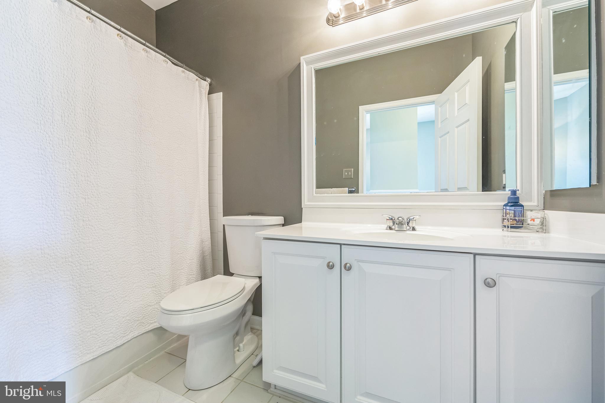 NORTHRIDGE VILLAGE - Residential