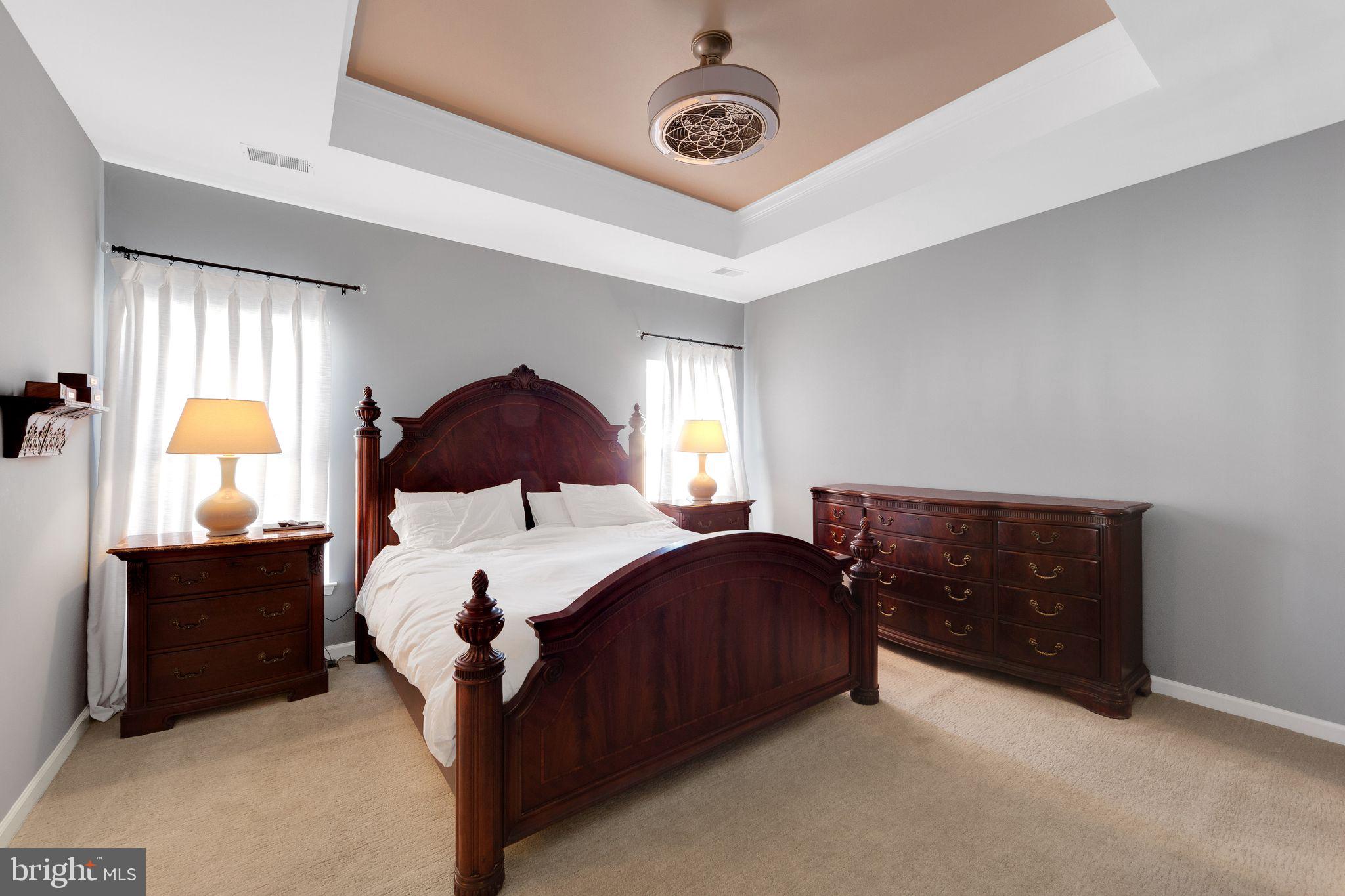 NORTHRIDGE VILLAGE - Residential