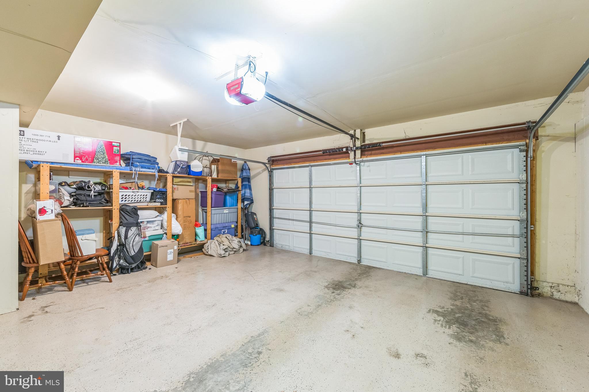 NORTHRIDGE VILLAGE - Residential