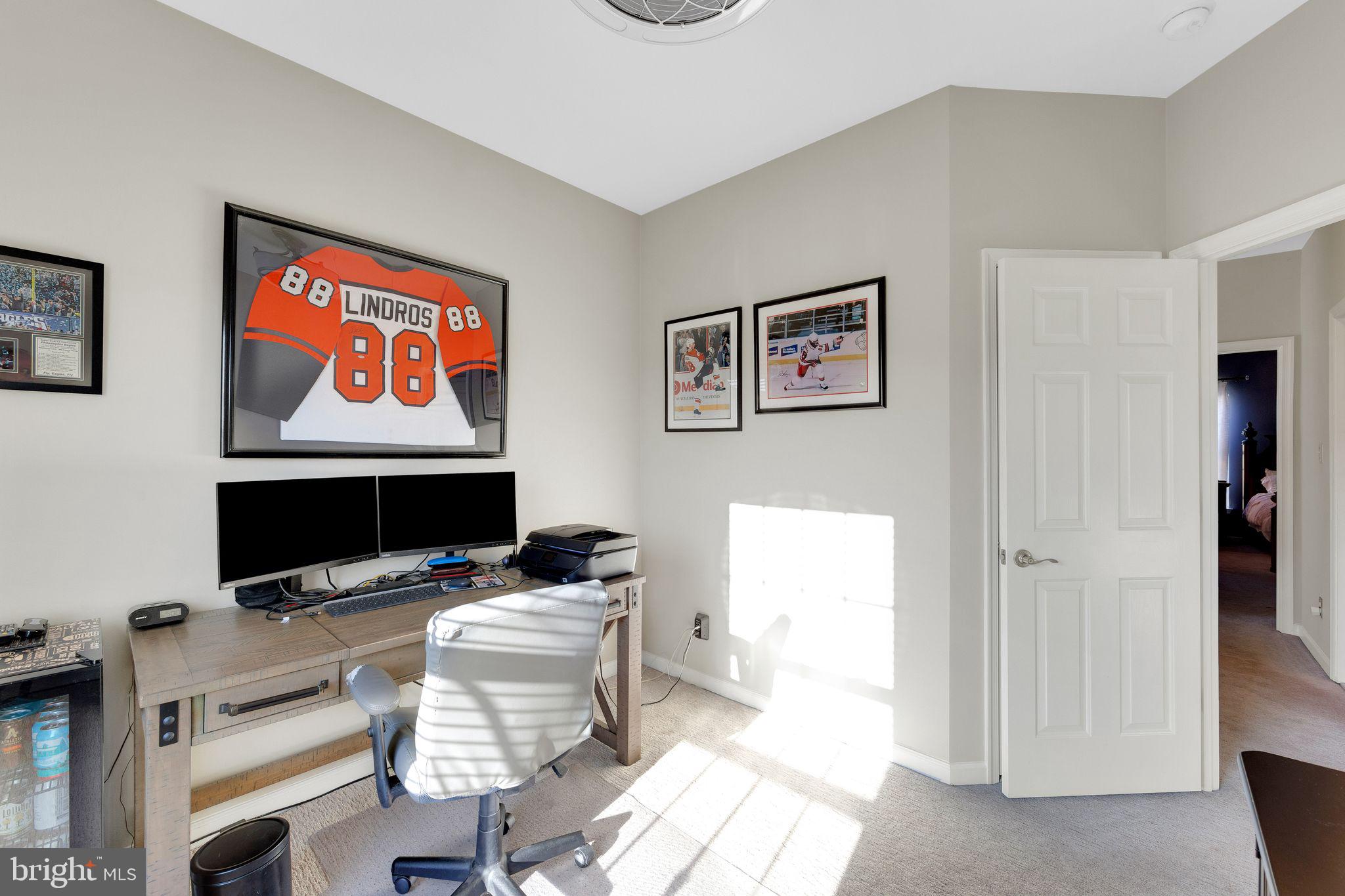 NORTHRIDGE VILLAGE - Residential