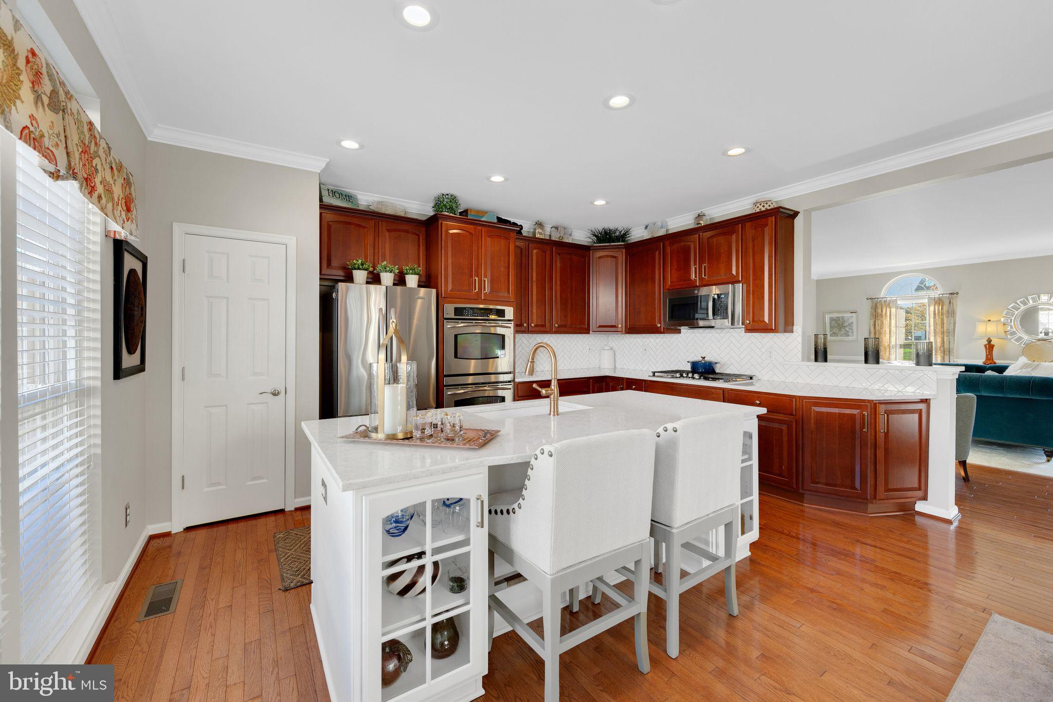 NORTHRIDGE VILLAGE - Residential