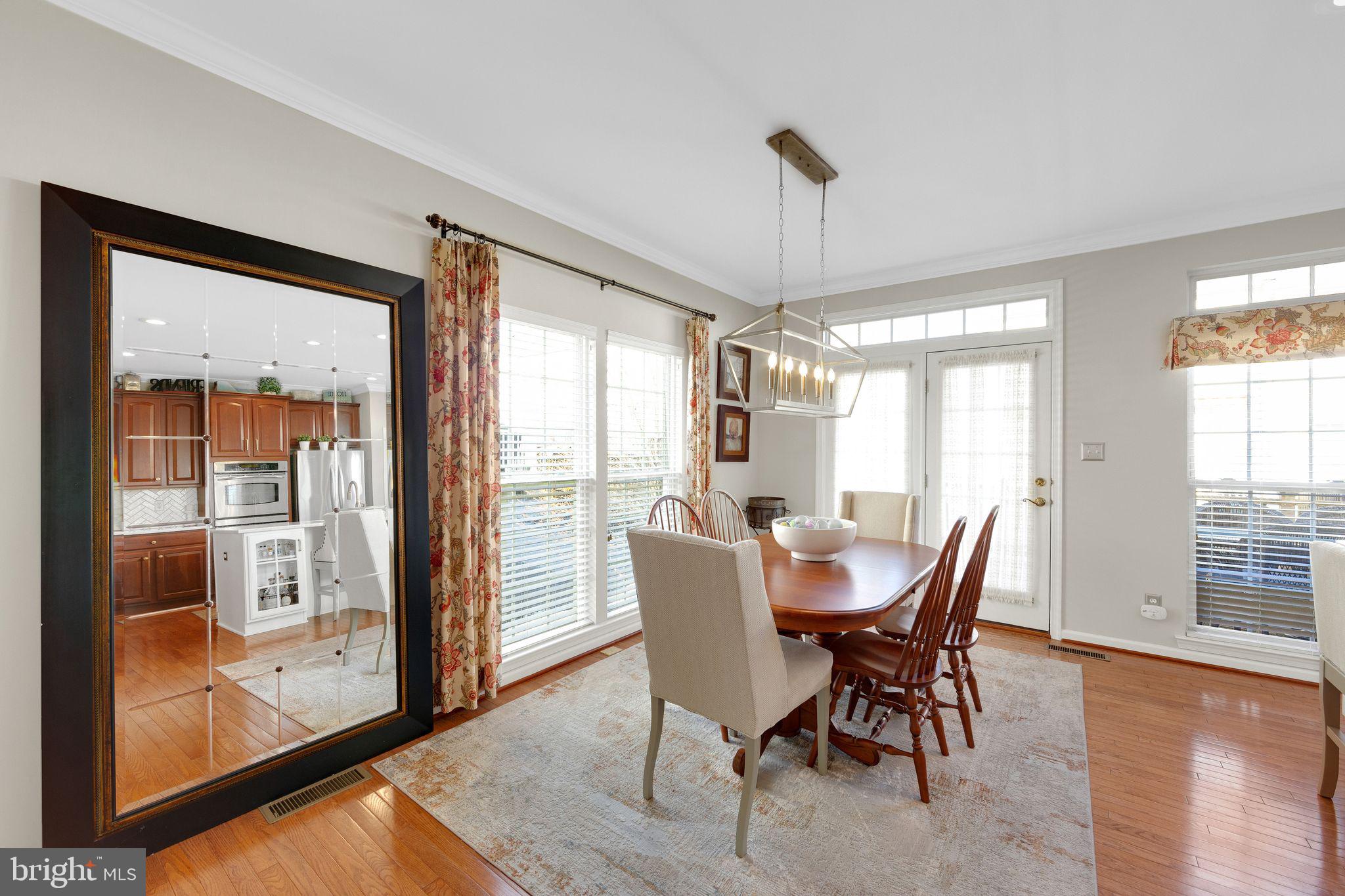 NORTHRIDGE VILLAGE - Residential