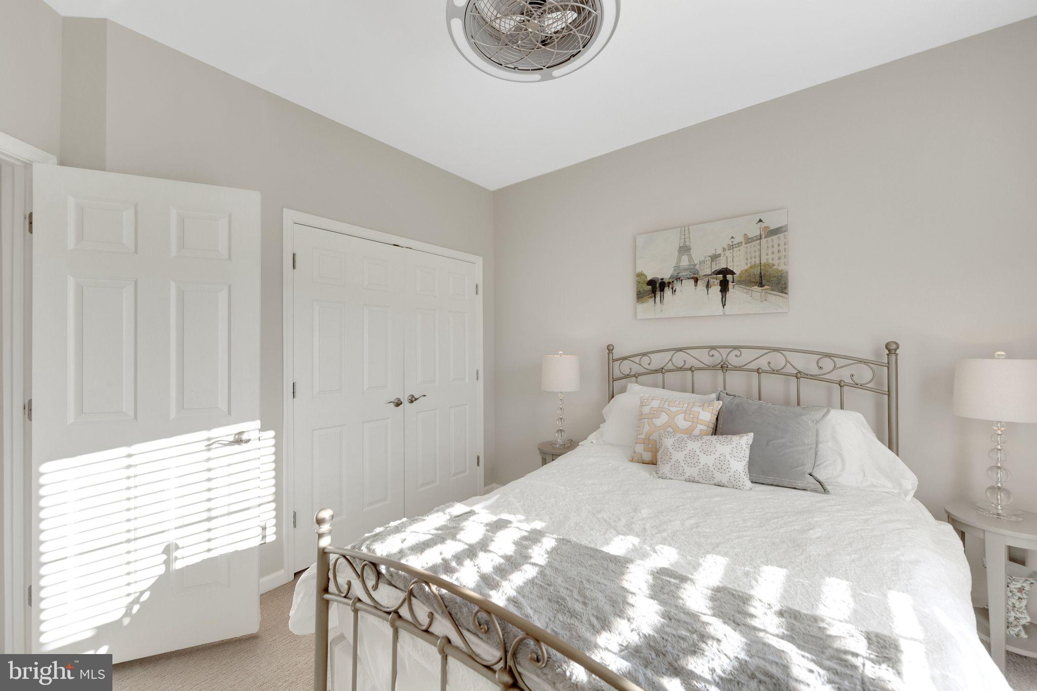 NORTHRIDGE VILLAGE - Residential