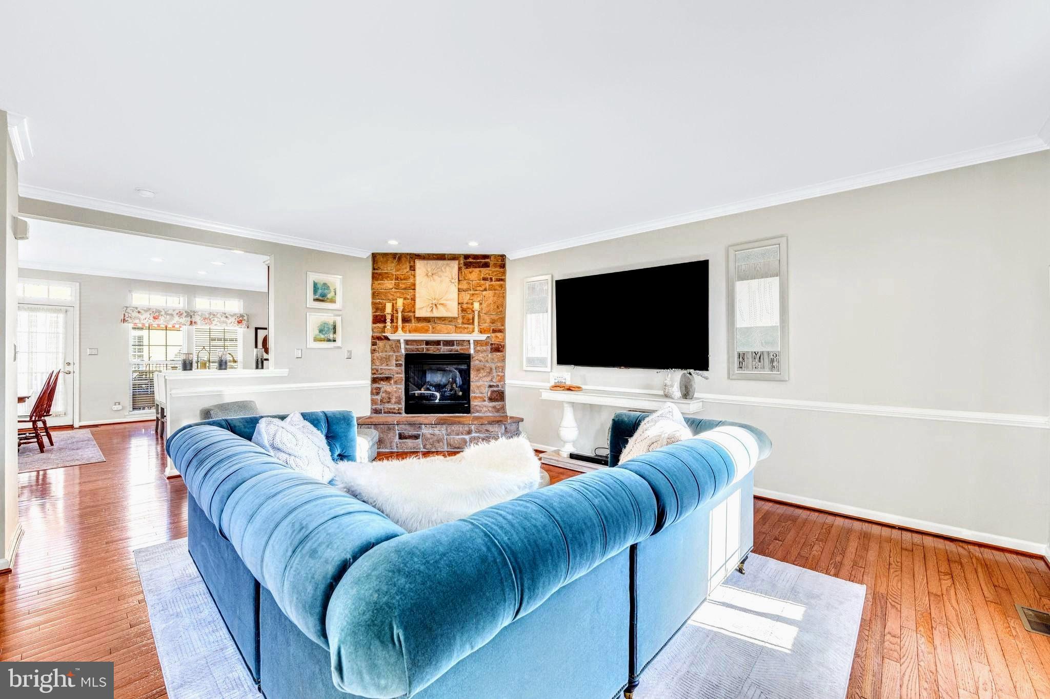 NORTHRIDGE VILLAGE - Residential