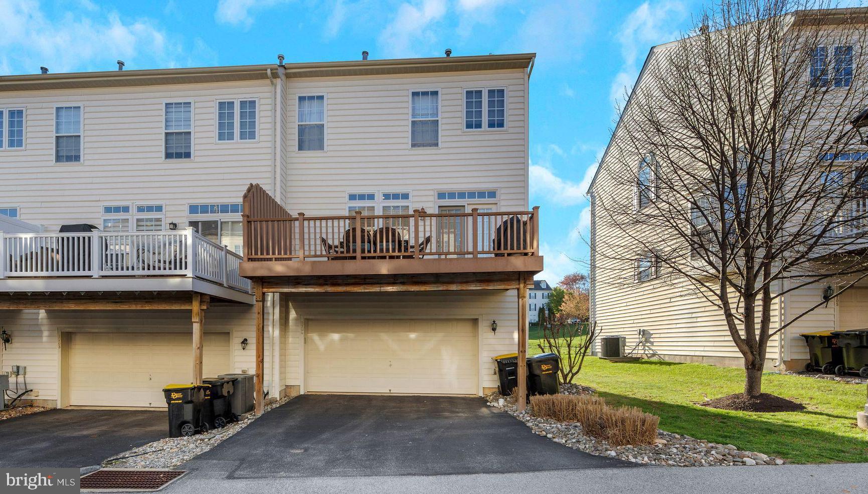 NORTHRIDGE VILLAGE - Residential