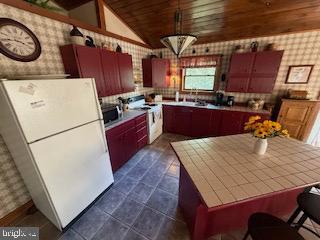 WOODS AT TALYOR LAKE - Residential