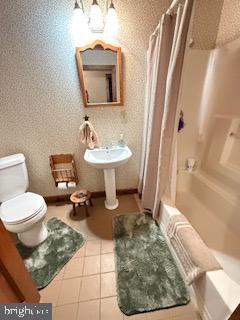 WOODS AT TALYOR LAKE - Residential