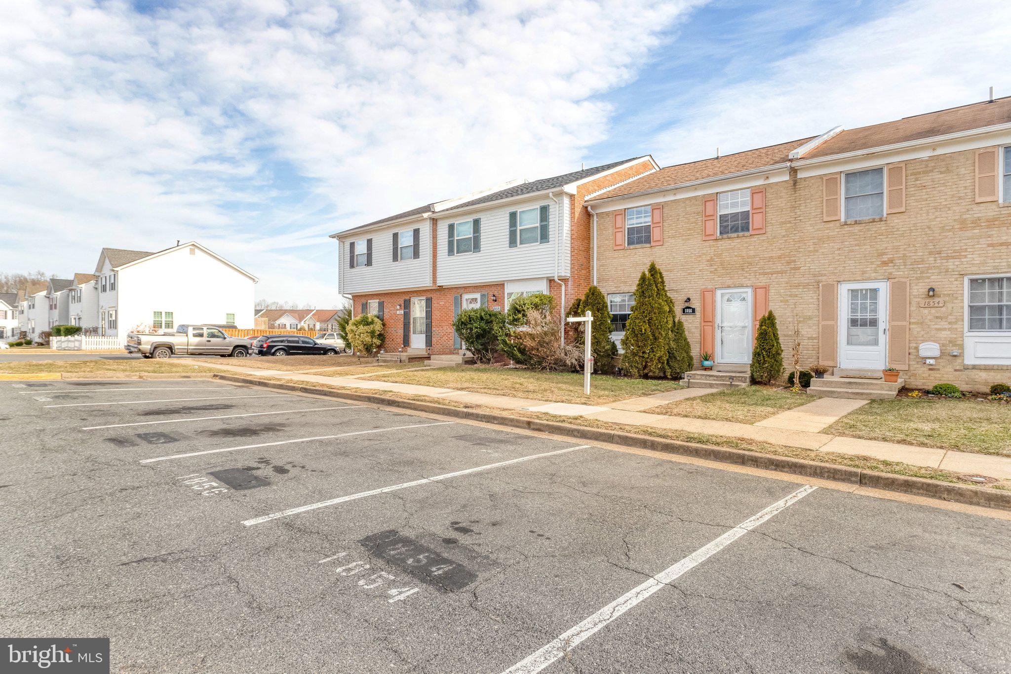 WILLIAMSTOWN - Residential