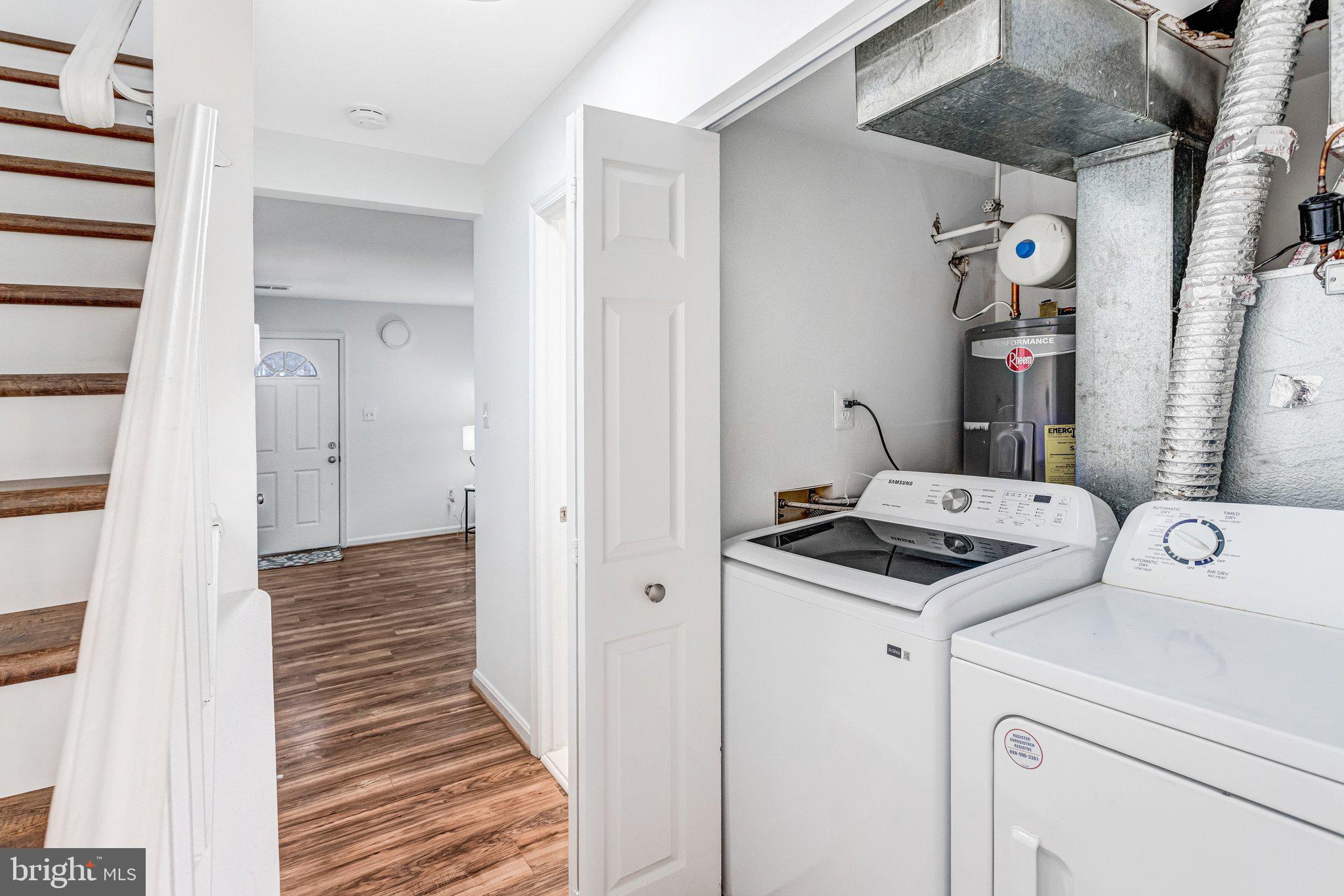 WILLIAMSTOWN - Residential