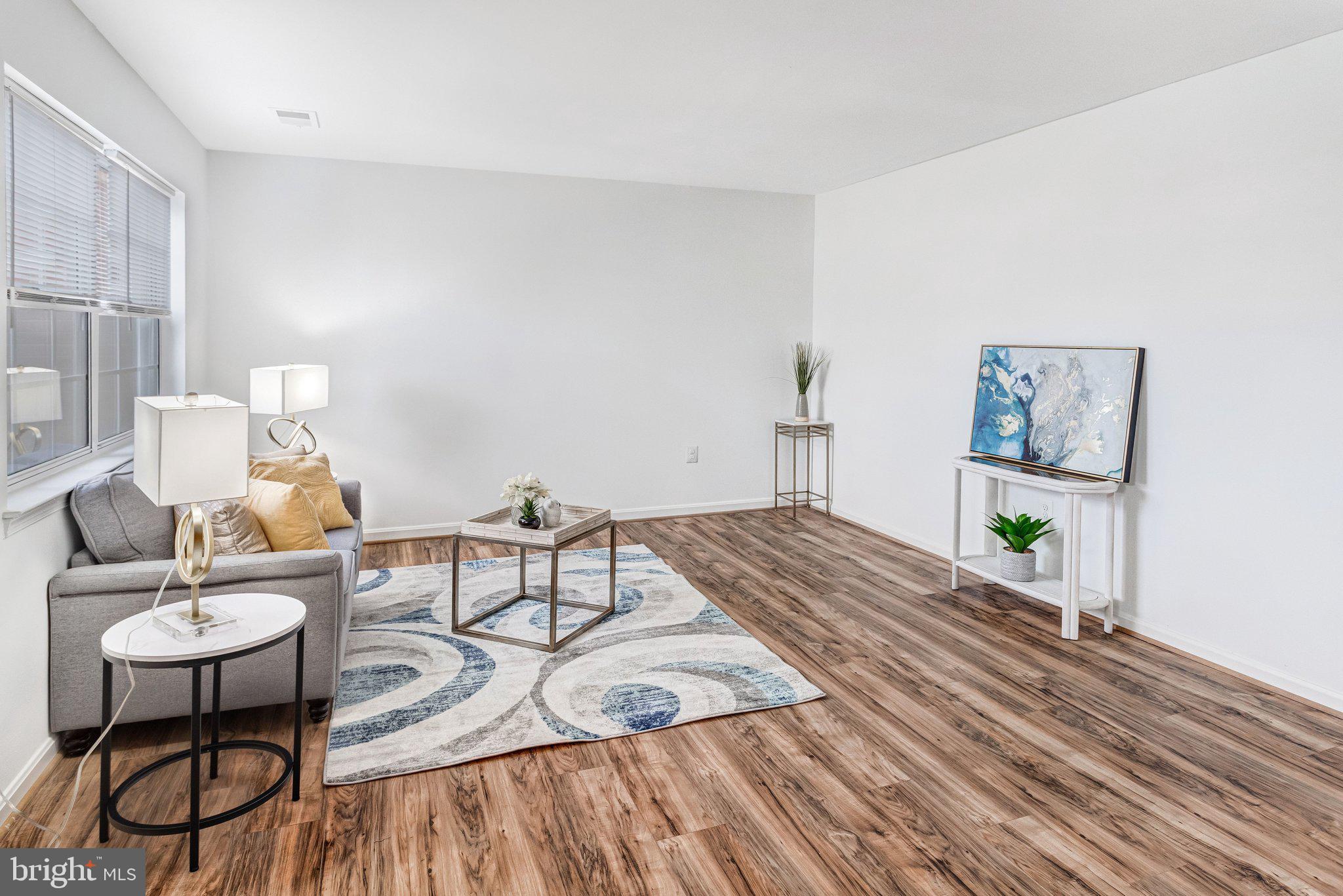 WILLIAMSTOWN - Residential