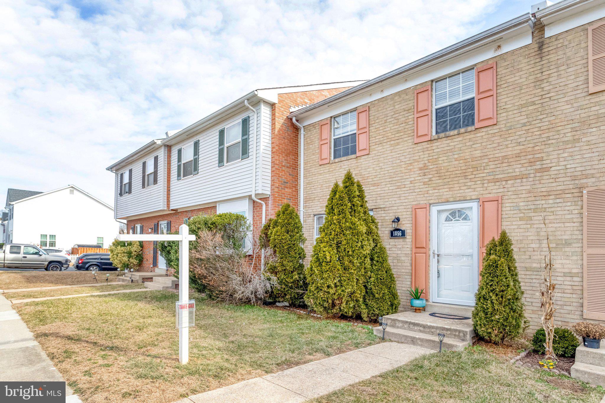 WILLIAMSTOWN - Residential