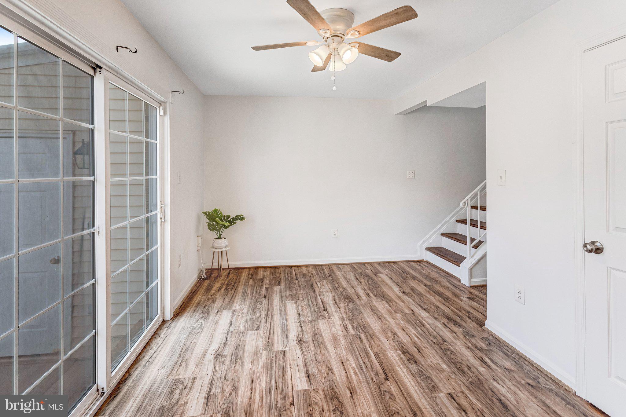 WILLIAMSTOWN - Residential