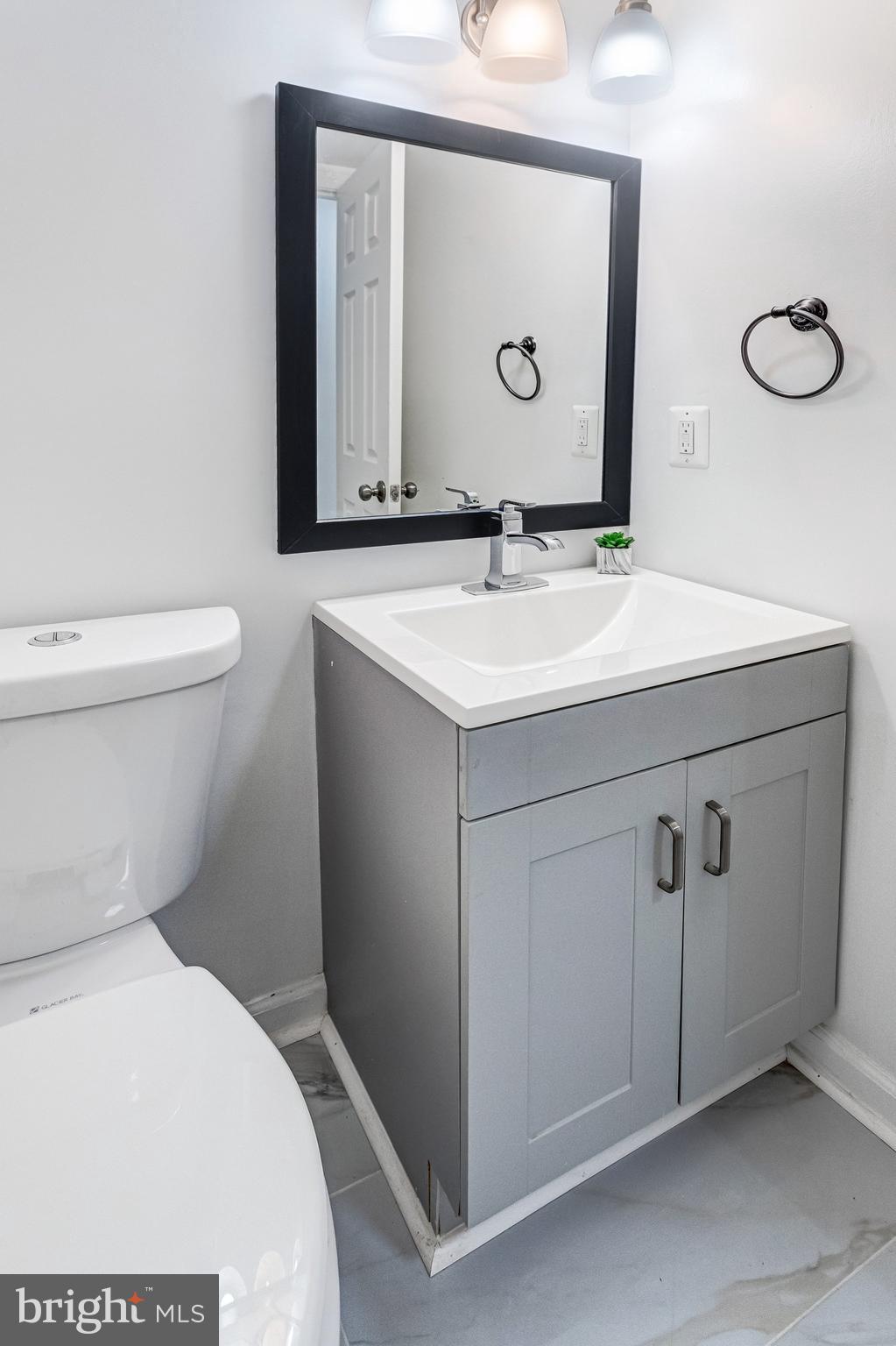 WILLIAMSTOWN - Residential