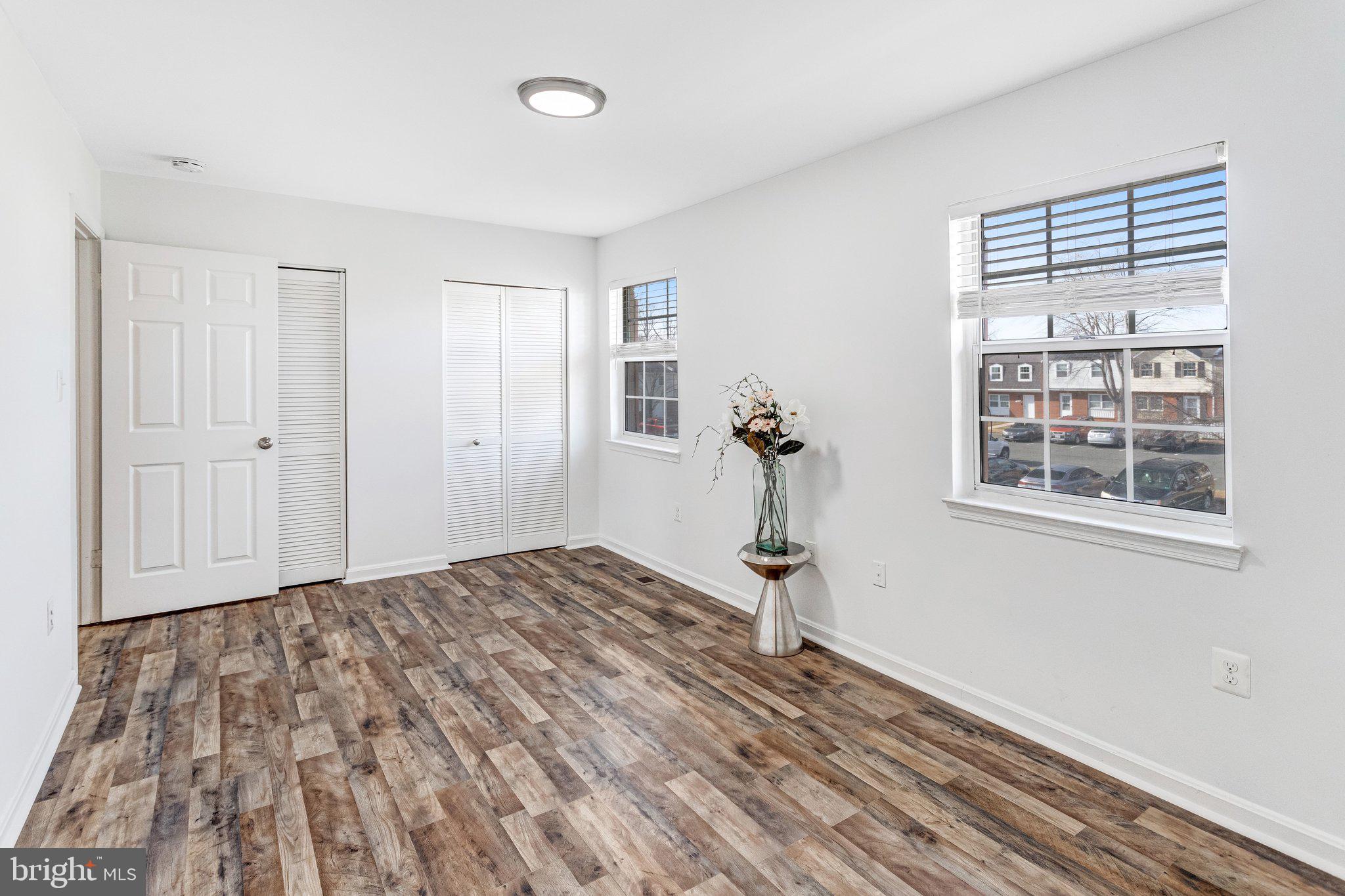 WILLIAMSTOWN - Residential